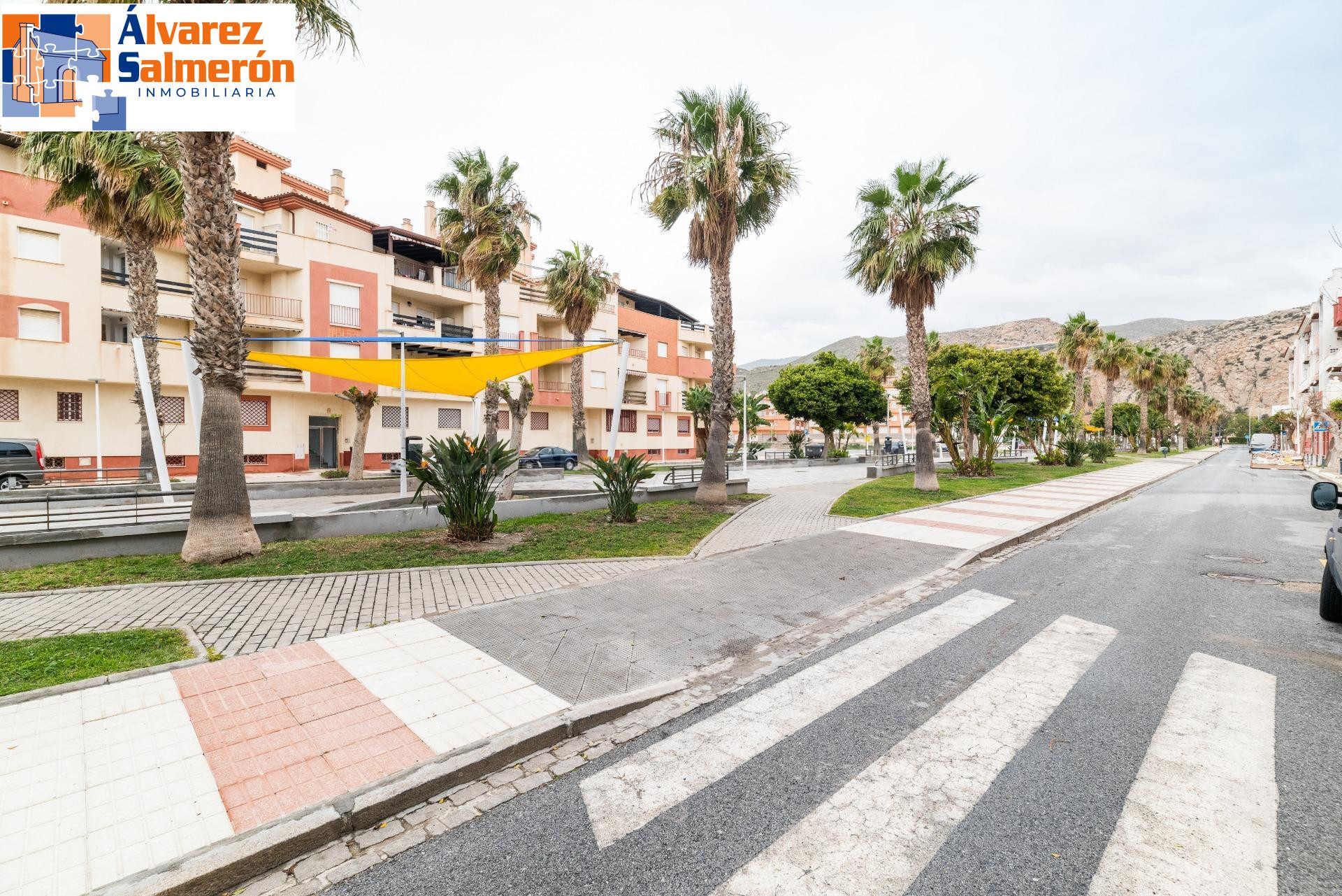 EXCEPCIONAL OPORTUNIDAD, PISO  EN CALAHONDA.
