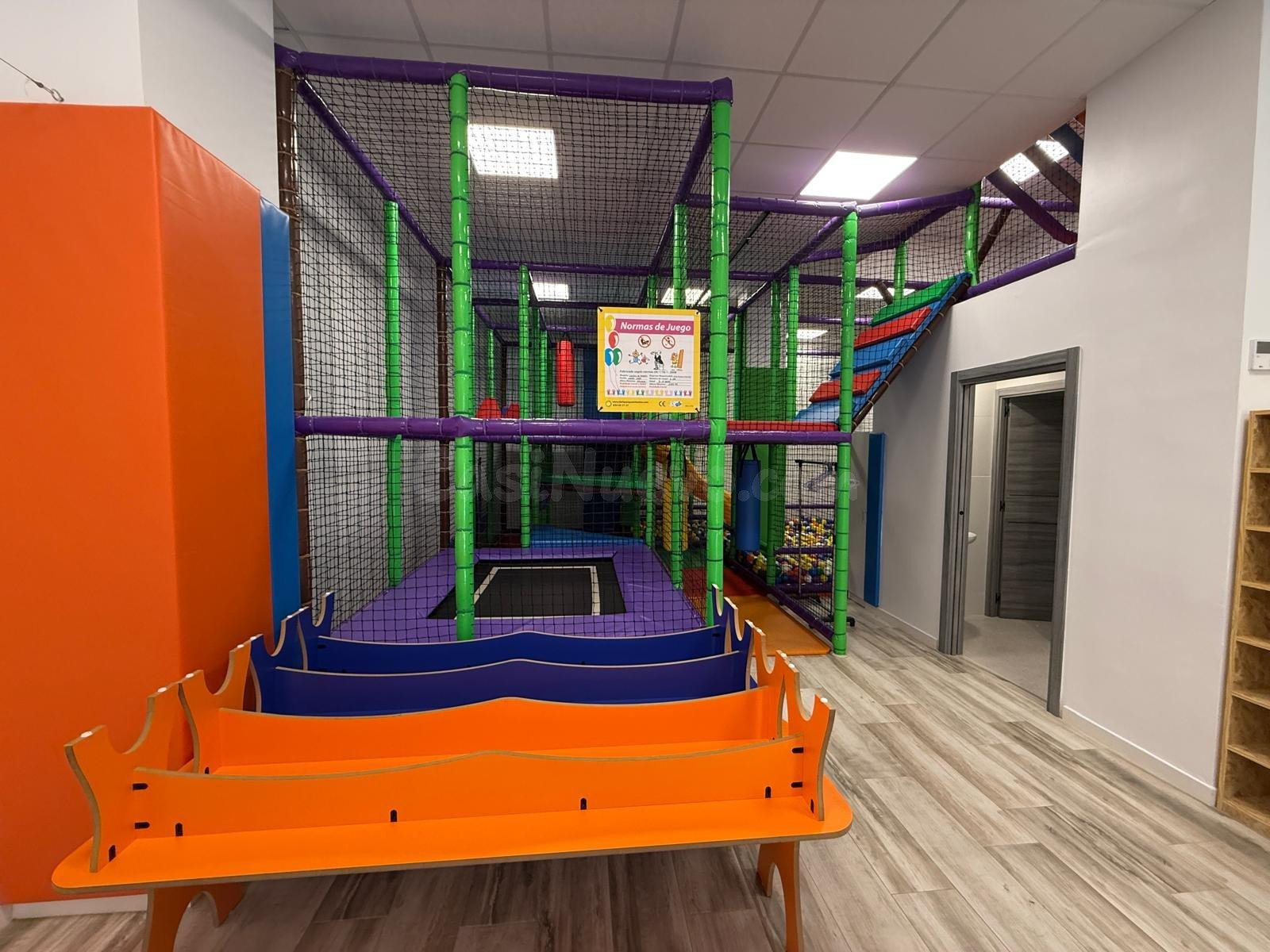 LOCAL COMERCIAL CON NEGOCIO TOTALMENTE EQUIPADO