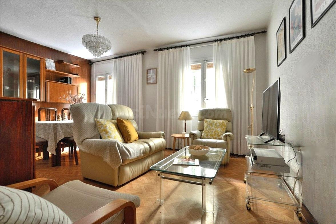 Se vende piso de 120 m2 en zona de Orense