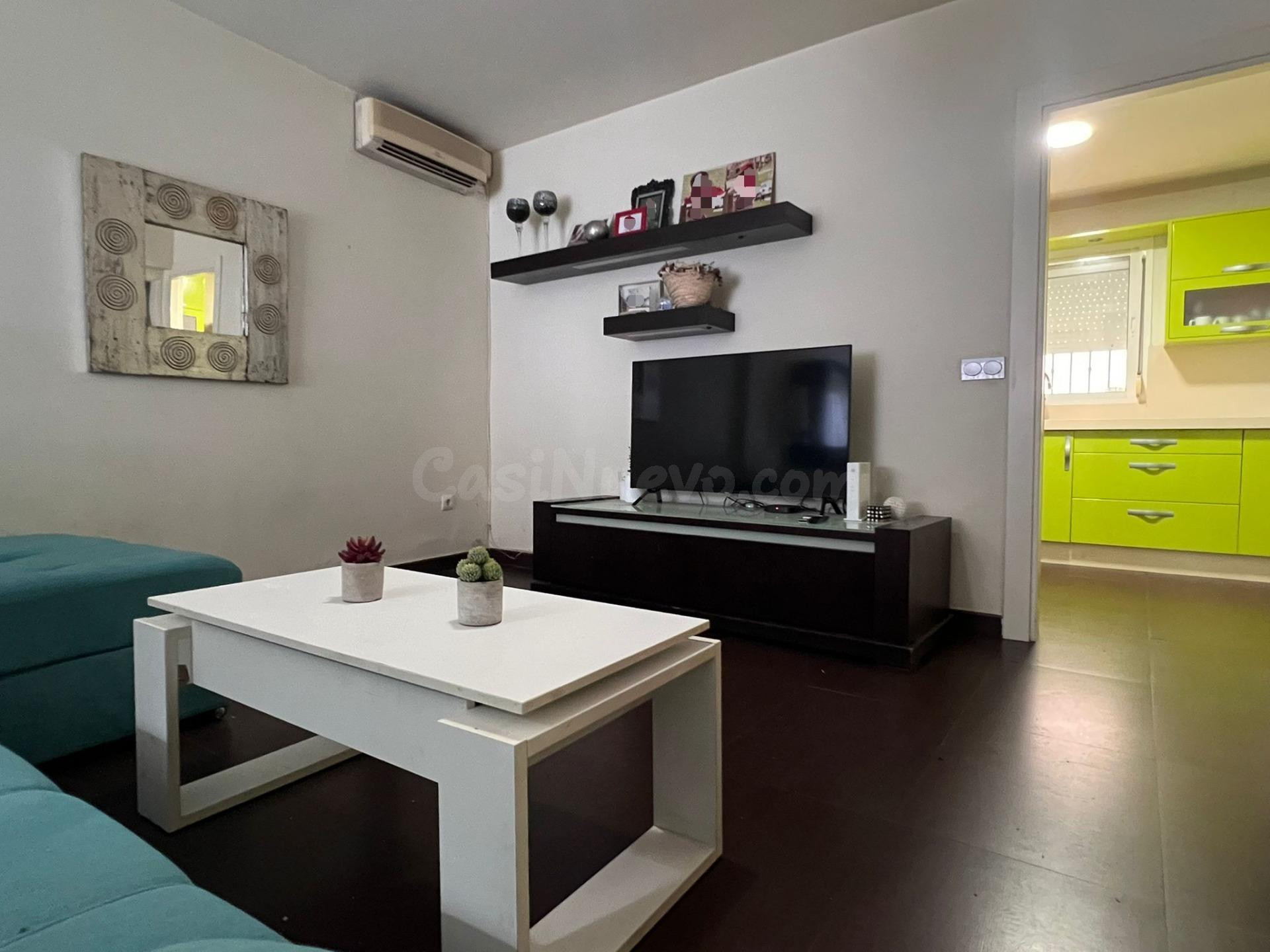 CASA EN PLENO CENTRO DE LOS BARRIOS - foto 2