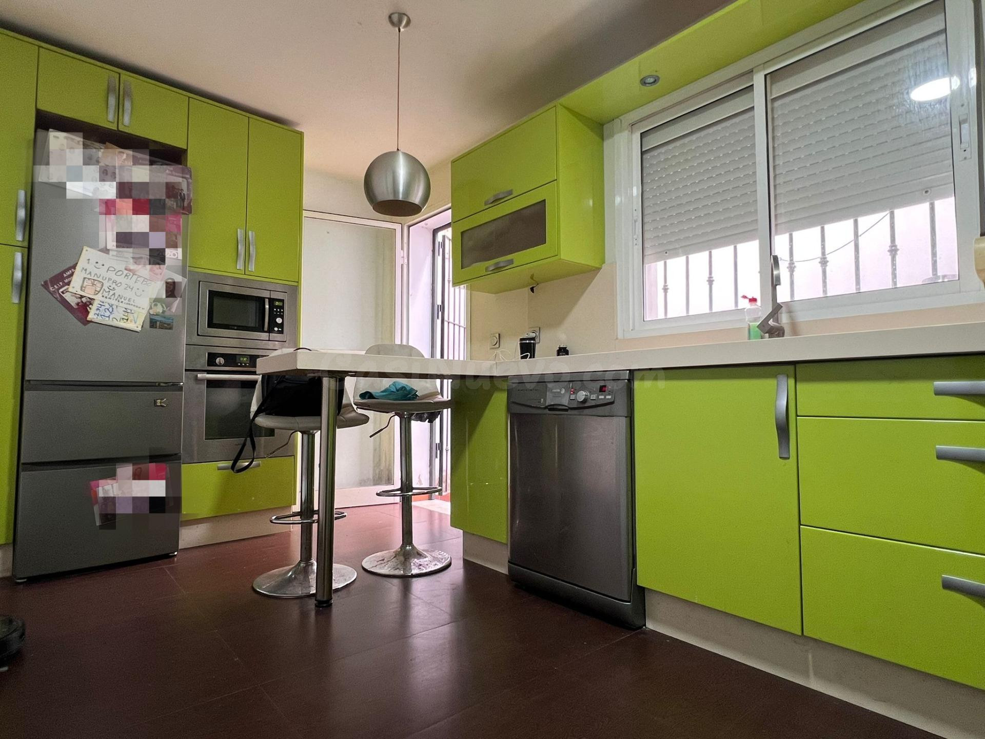 CASA EN PLENO CENTRO DE LOS BARRIOS - foto 5
