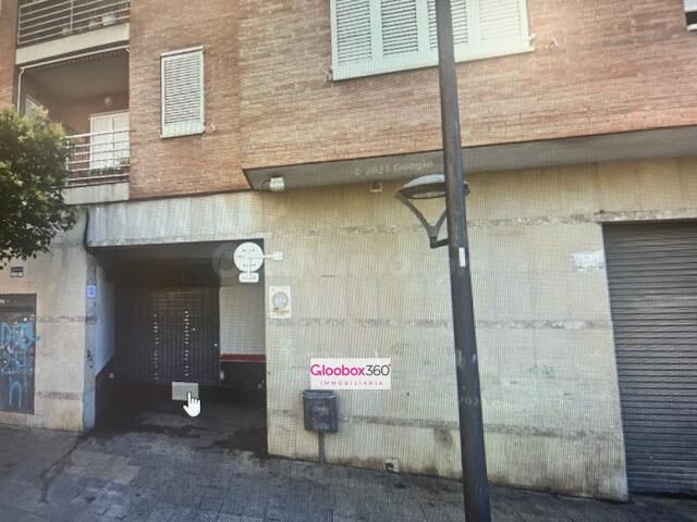 Se vende plaza de parking en calle Rocamora 22 esquina Av. President Macià de Reus
