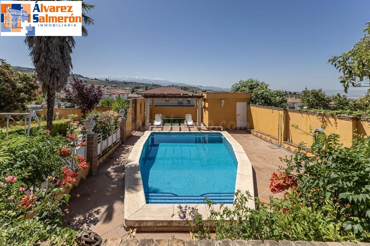 CASA INDEPENDIENTE EN ALFACAR CON PISCINA, JARDÍN, HUERTO Y VISTAS ESPECTACULARES