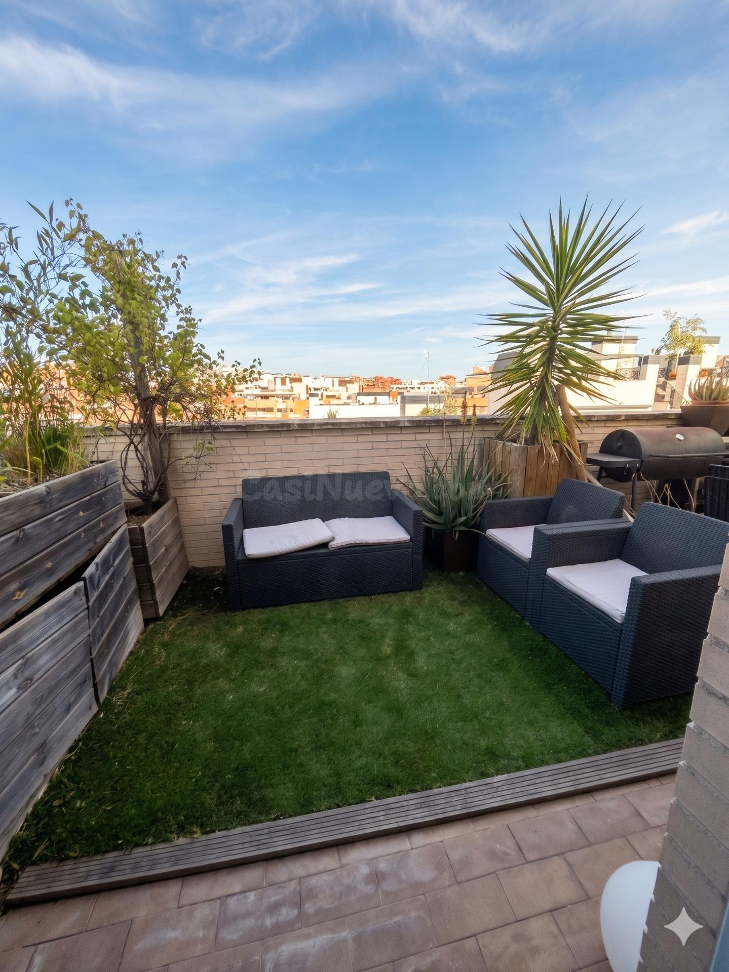 HABITACIÓN CON BAÑO PRIVADO Y TERRAZA DE USO PRIVADO