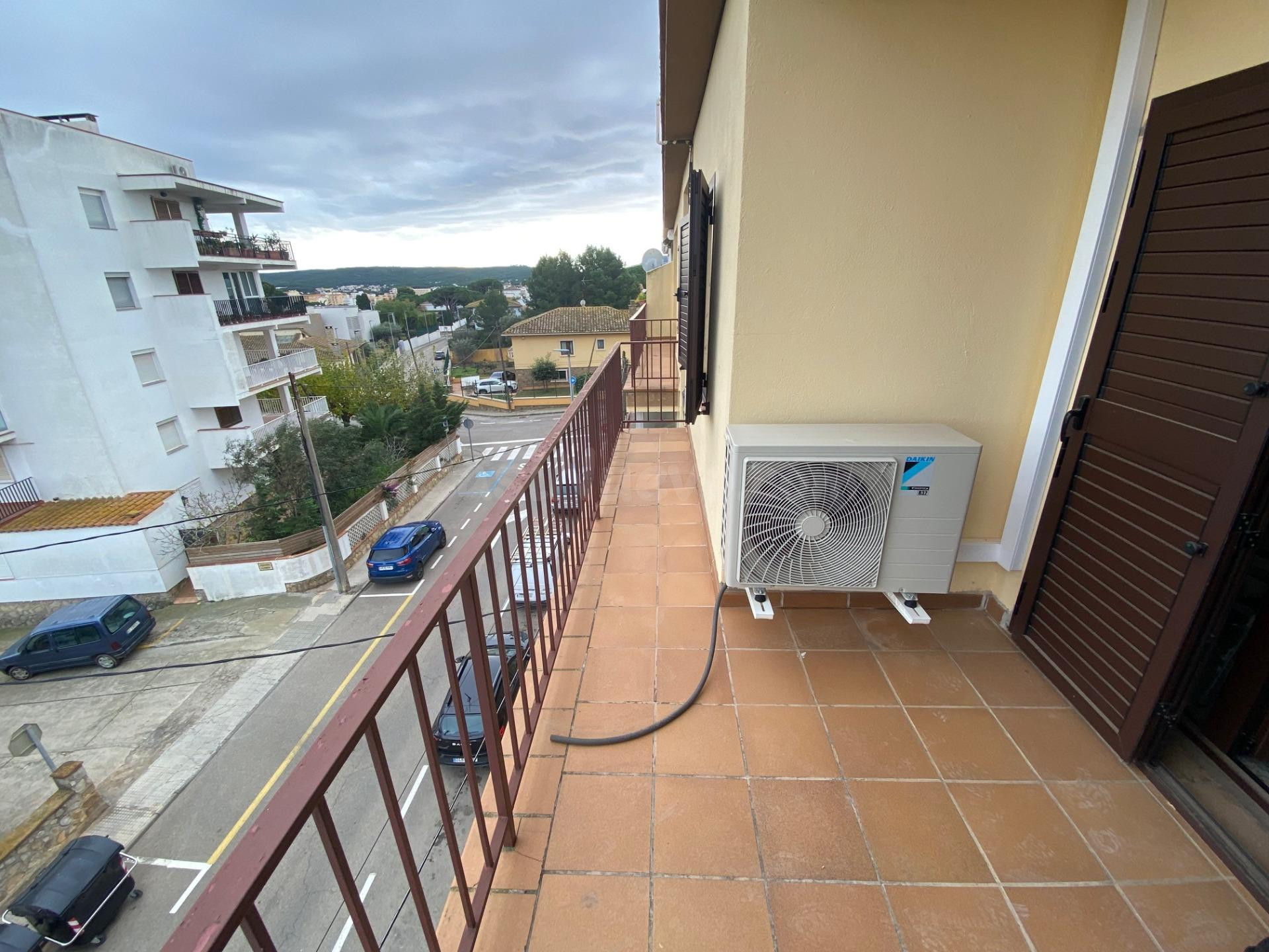 Ático en venta en Calle Tramuntana - foto 2