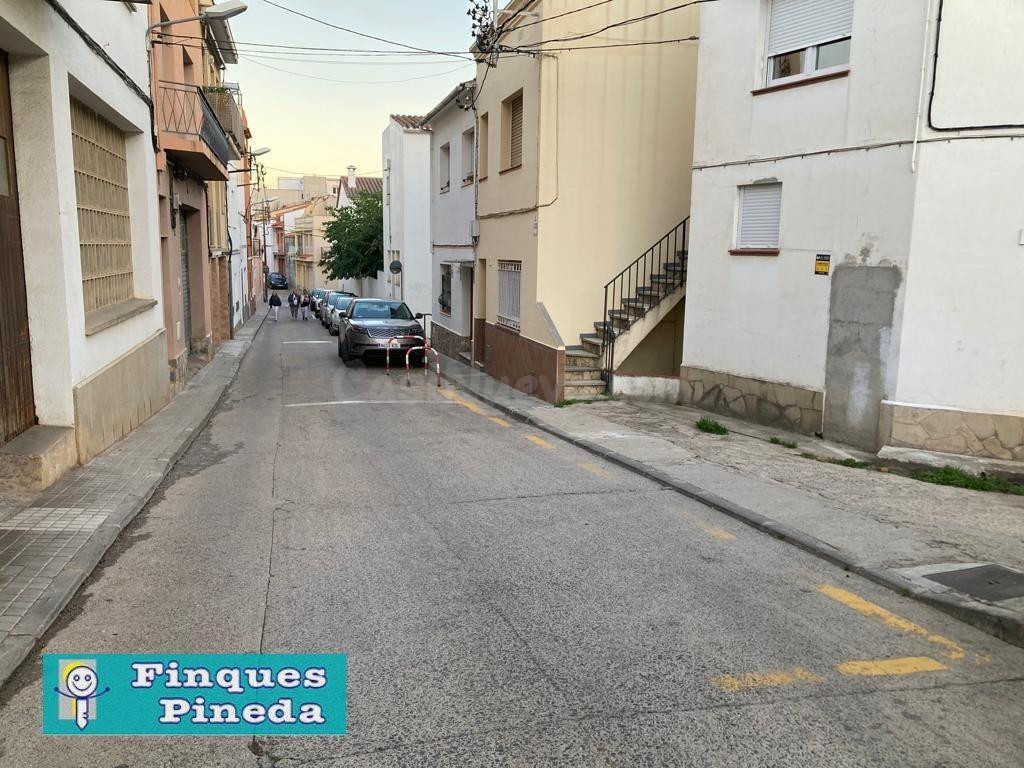 Solar edificable para 14 viviendas en Canet de Mar