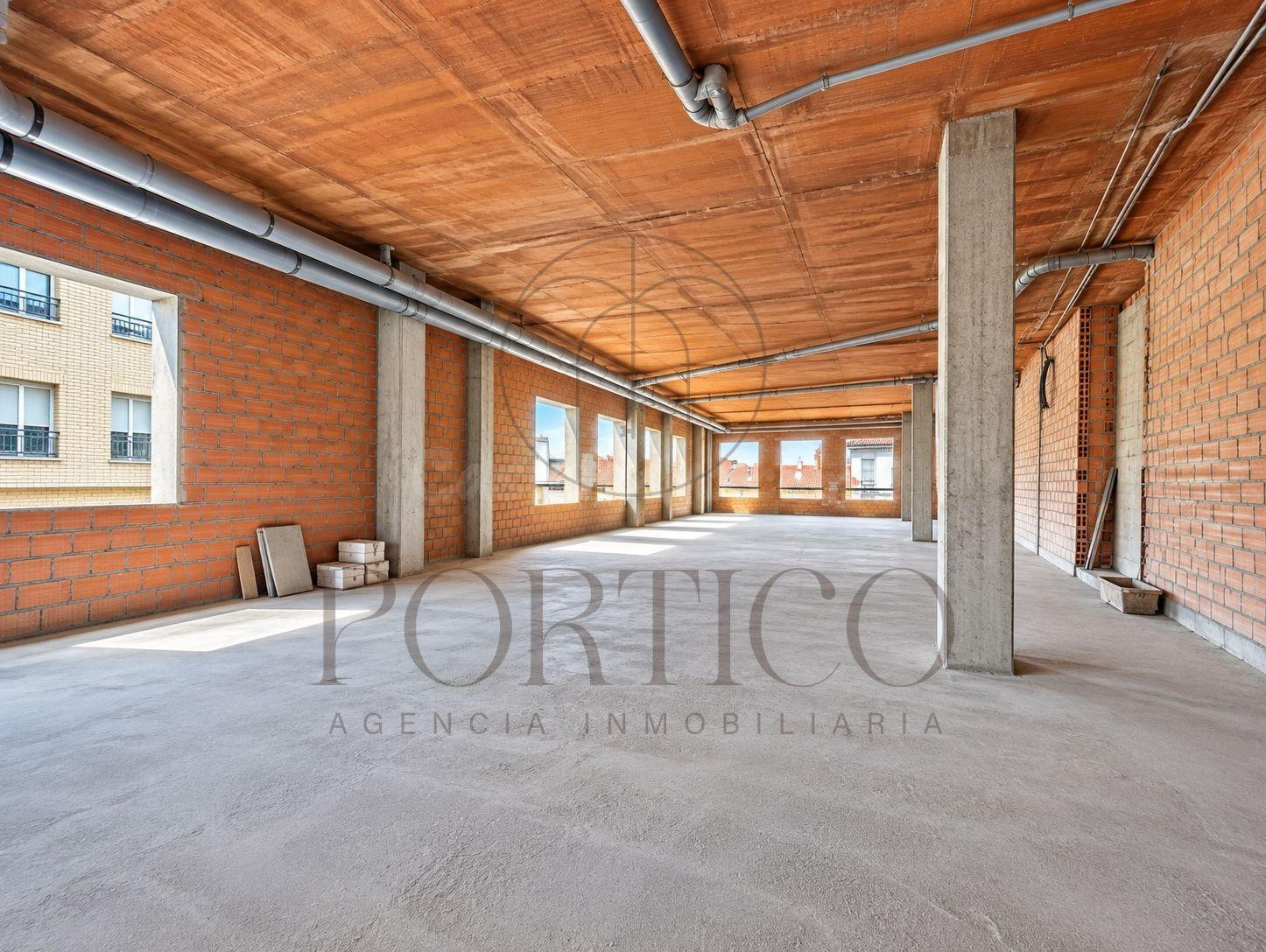 ¡El Lienzo Urbano que Buscabas! Ideal para Crear un Loft de Diseño o Inversión Exclusiva