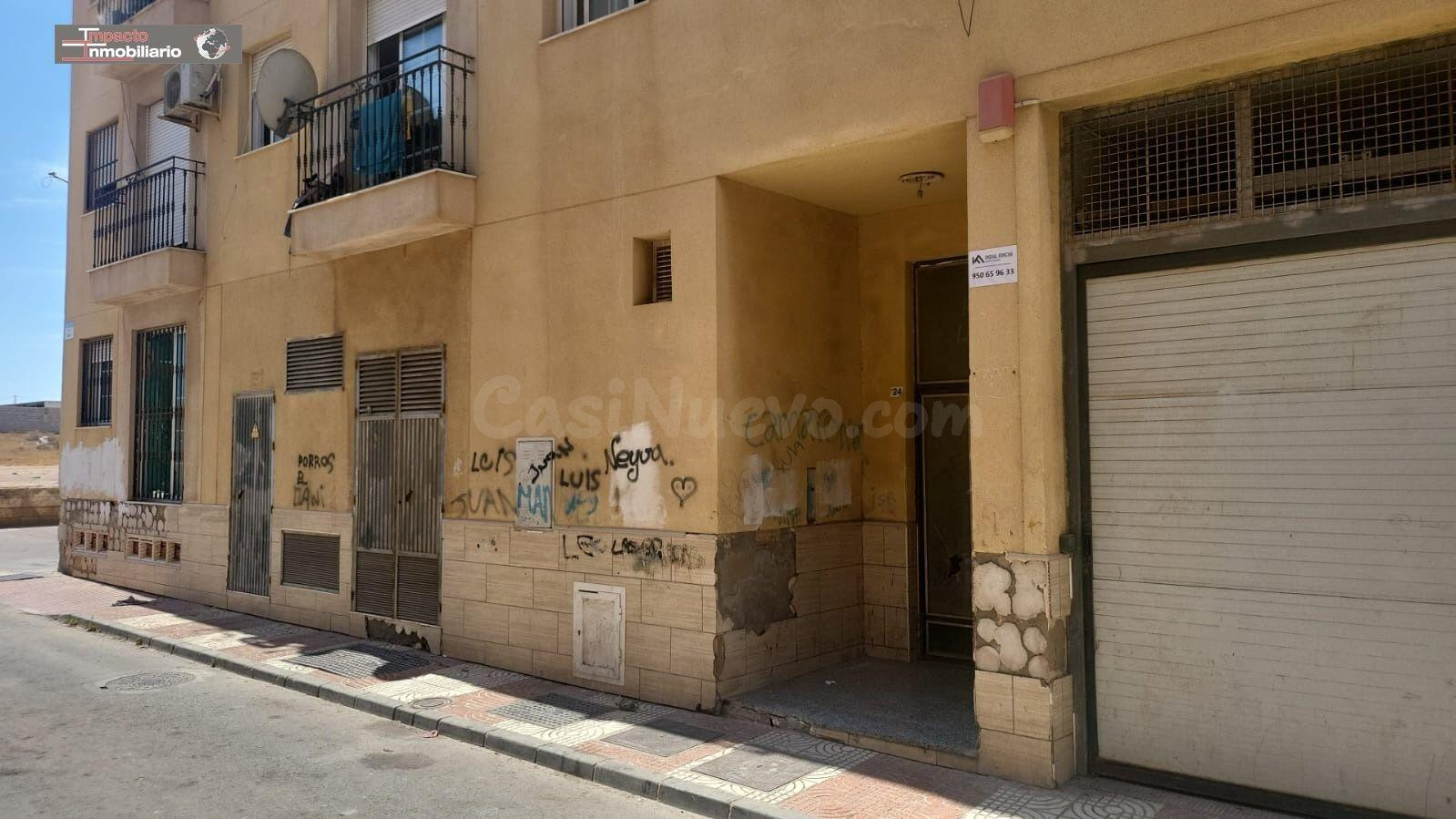 PARKING EN UN EDIFICIO DE VIVIENDAS, ROQUETAS DE MAR