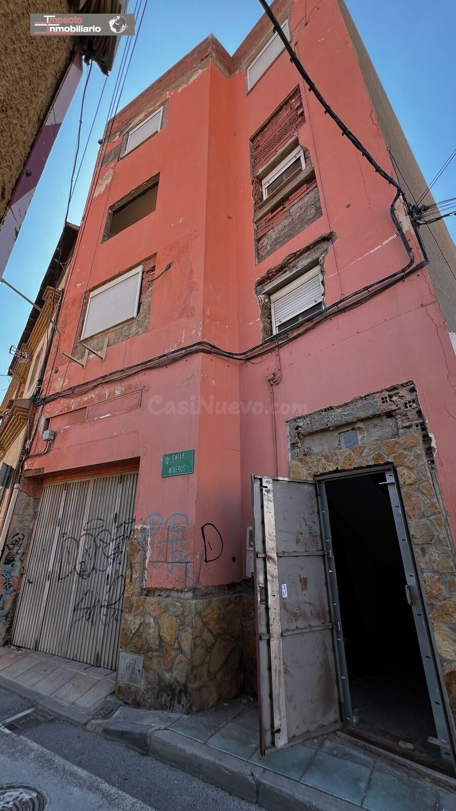 Amplio Chalet en Huercal de Almería - Oportunidad para Reformar