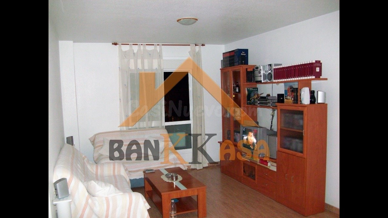 SE VENDE PISO EN EJIDO ZONA CENTRO