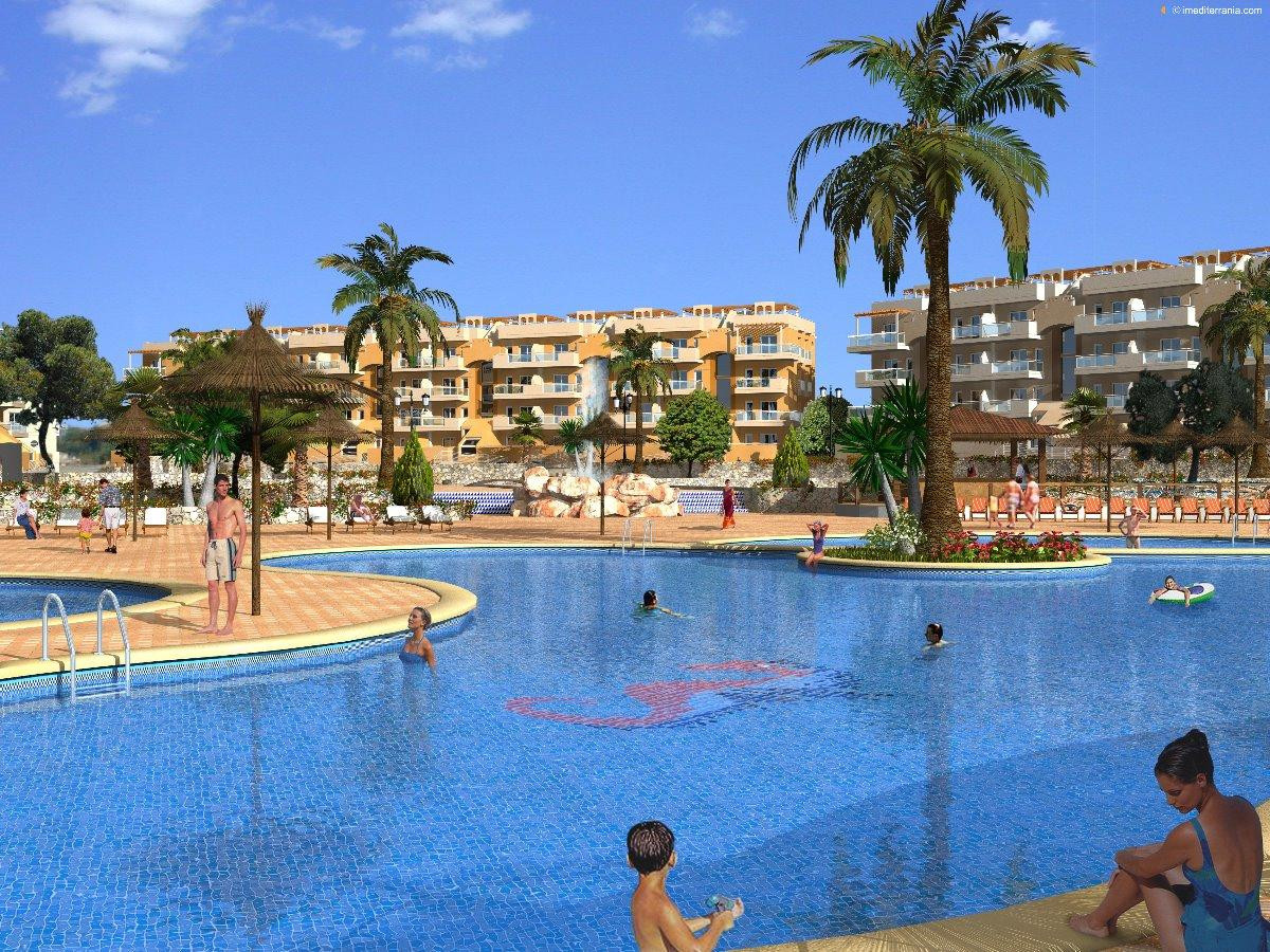SE VENDE PISO BAJO EN ALMERIMAR EN URB. CON PISCINA Y ZONAS AJARDINADAS