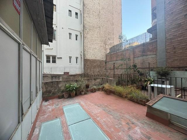 PRINCIPAL CON PATIO EN PLENO EIXAMPLE CON MUCHISIMAS POSIBILIDADES
