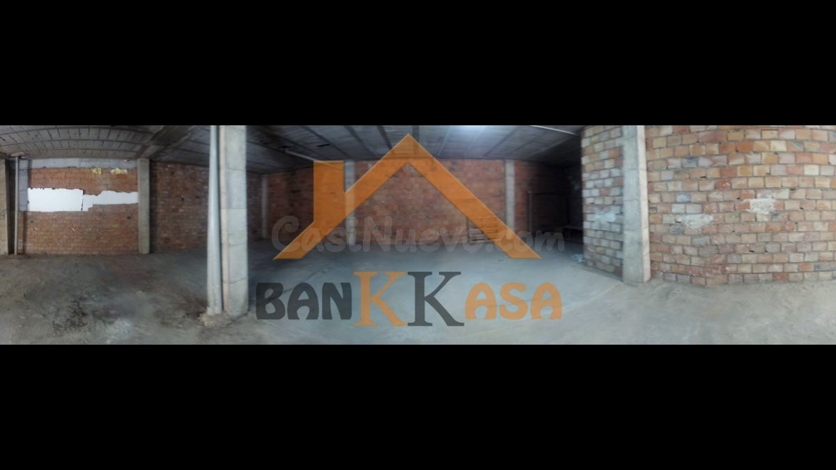 SE VENDE LOCAL  EN BASTO DE 165m2 EN BALANEGRA