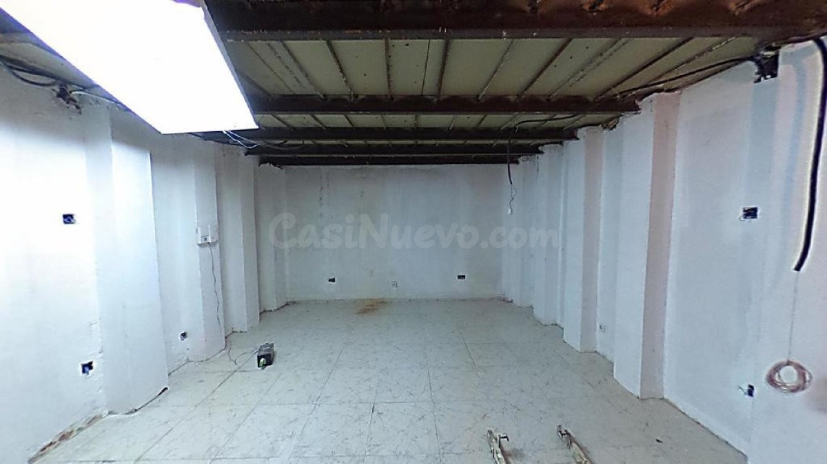 Se vende Local en San José, ideal para pequeño comercio.