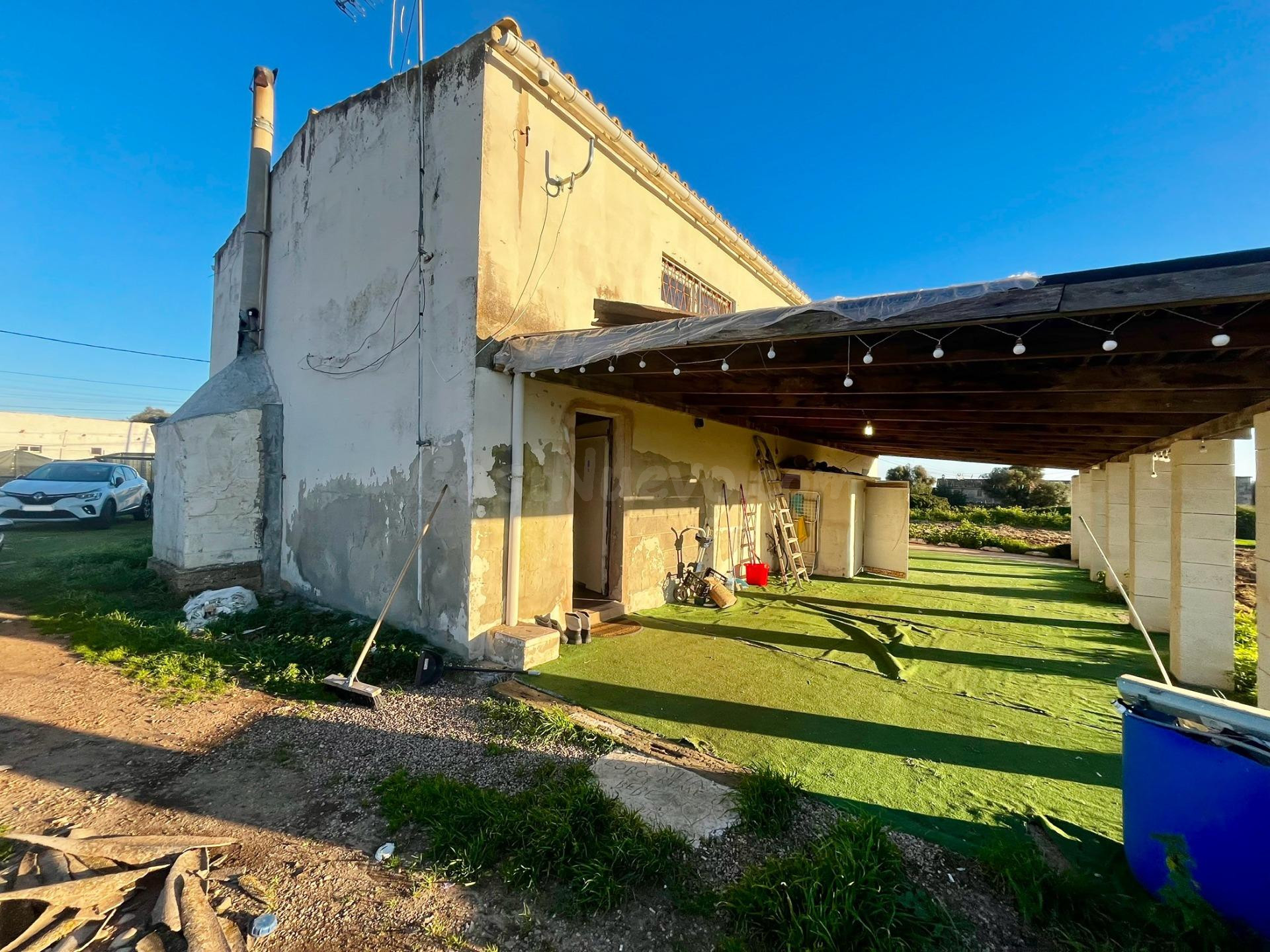 Terreno agrario con construcción en Son Ferriol