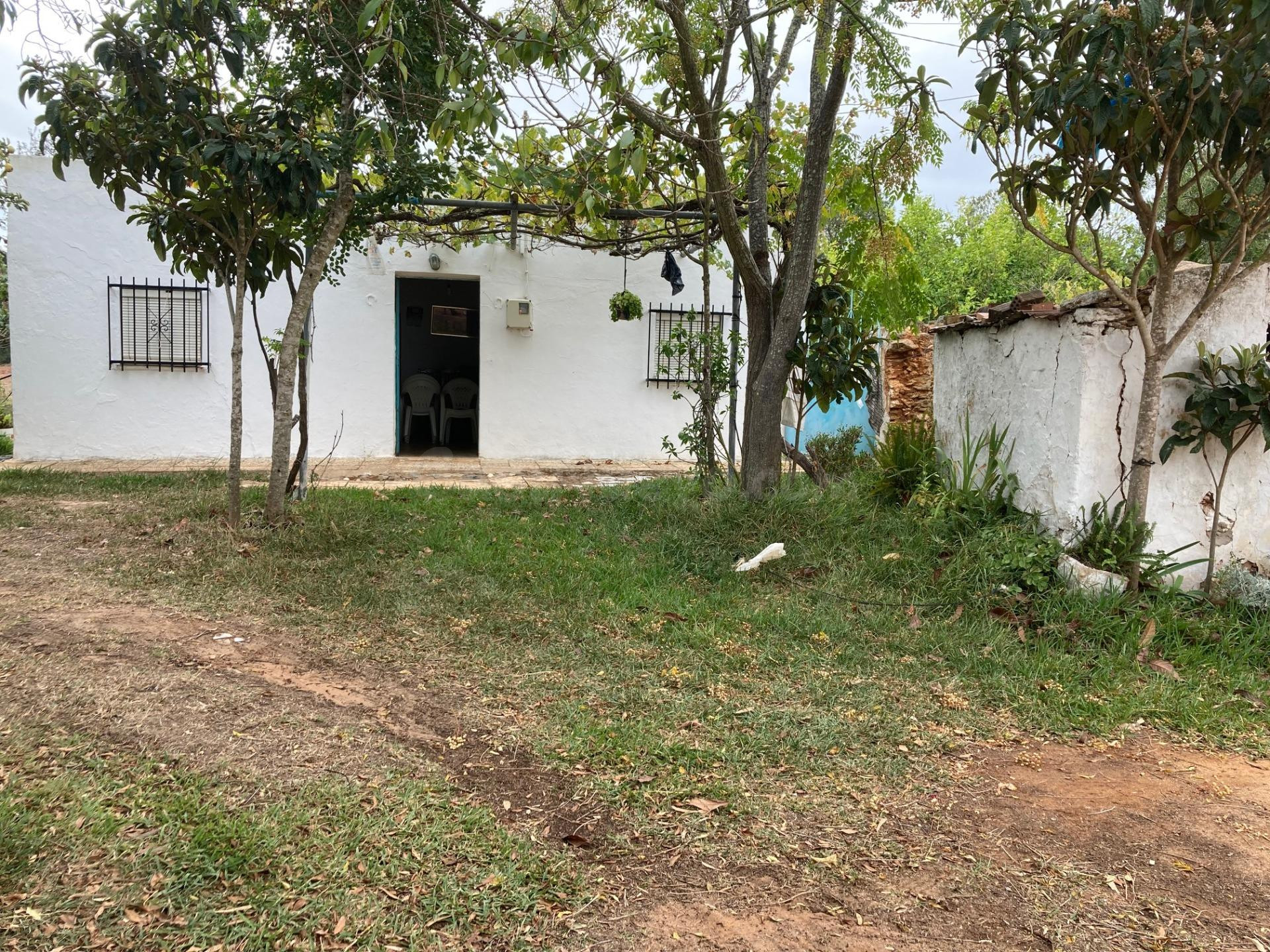 FINCA RUSTICA EN LA MUELA CON CASA PARA REFORMAR