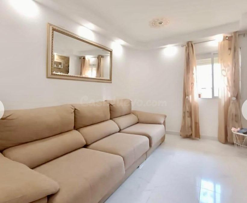 OPORTUNIDAD! APARTAMENTO DE 3 DORMITORIOS CON PARKING, EN BENIDORM