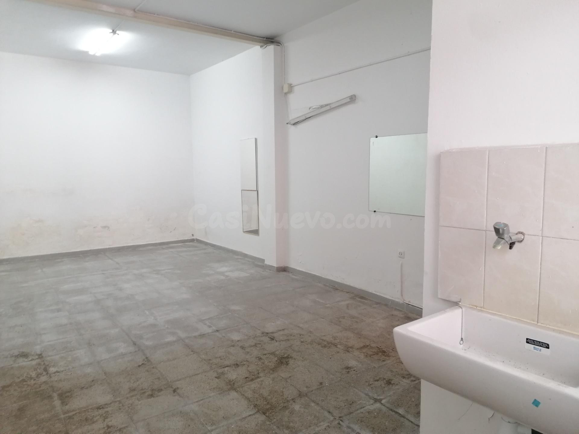 Local cerca del centro de El Vendrell
