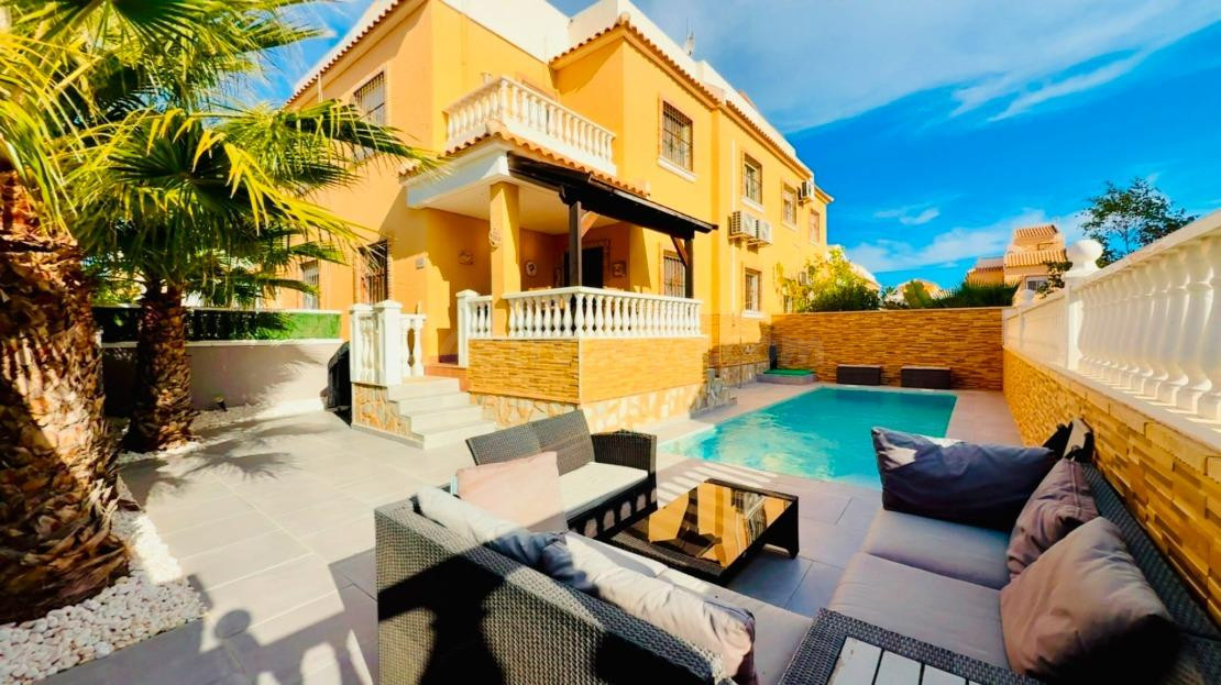 Chalet en Ciudad Quesada  Doña Pepa