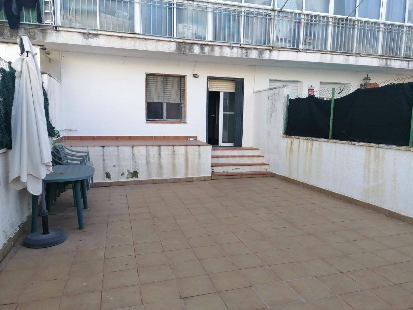 PISO CON ASCENSOR, GRAN TERRAZA, BALCÓN Y PATIO INTERIOR