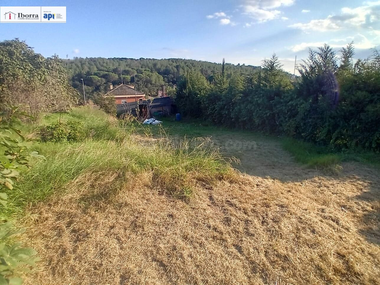 TERRENO CON CASA UNIFAMILIAR EN URBANIZACIÓN TERRABRAVA DE TORDERA