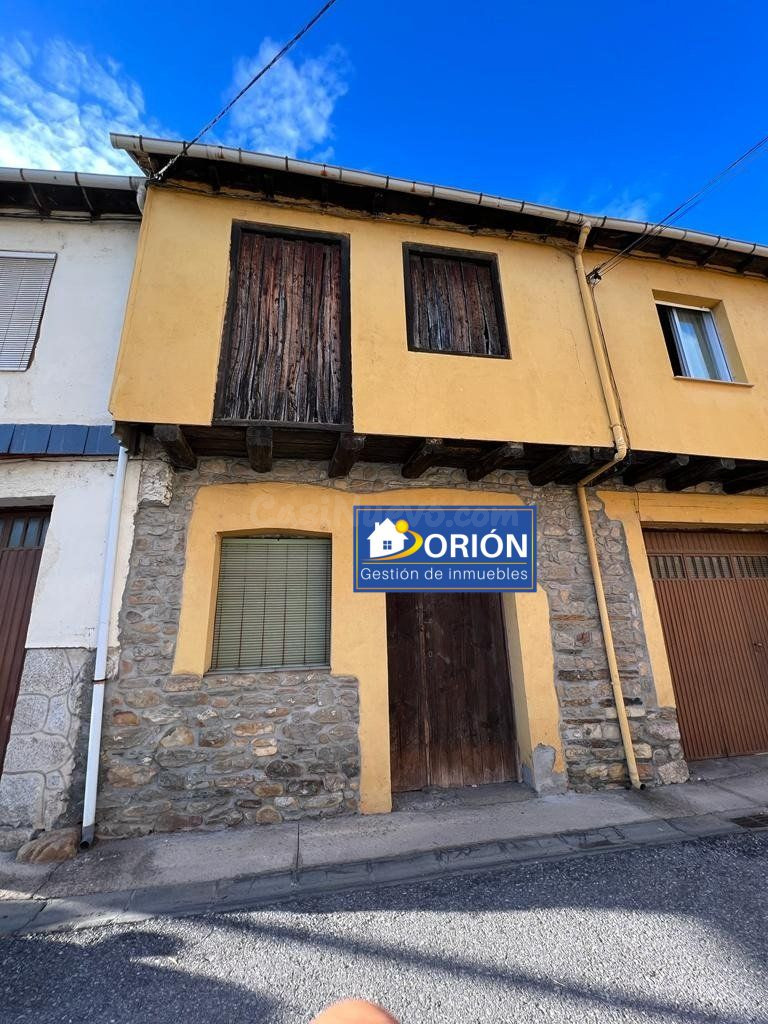 SI BUSCAS UNA CASA ECONOMICA. Casa de piedra para reformar totalmente en Almazcara