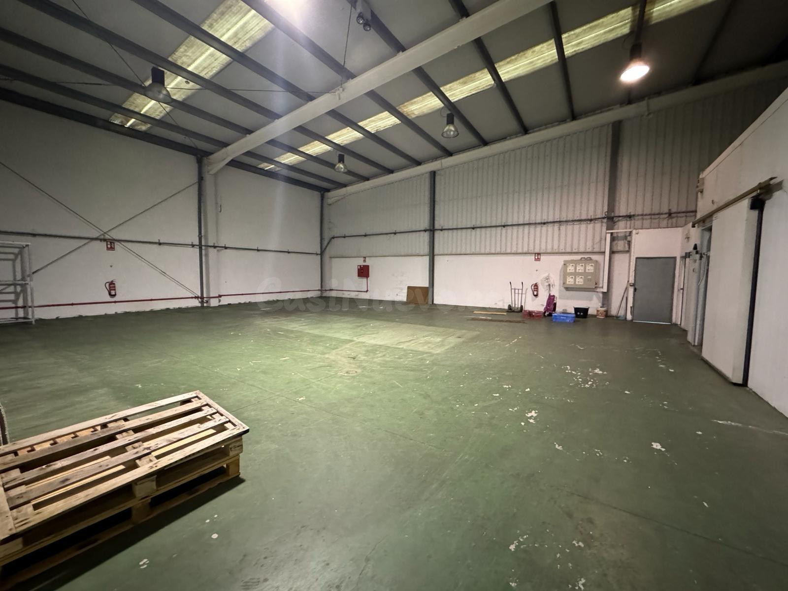 SE ALQUILA NAVE INDUSTRIAL EN EL PIB (ALDAMA)