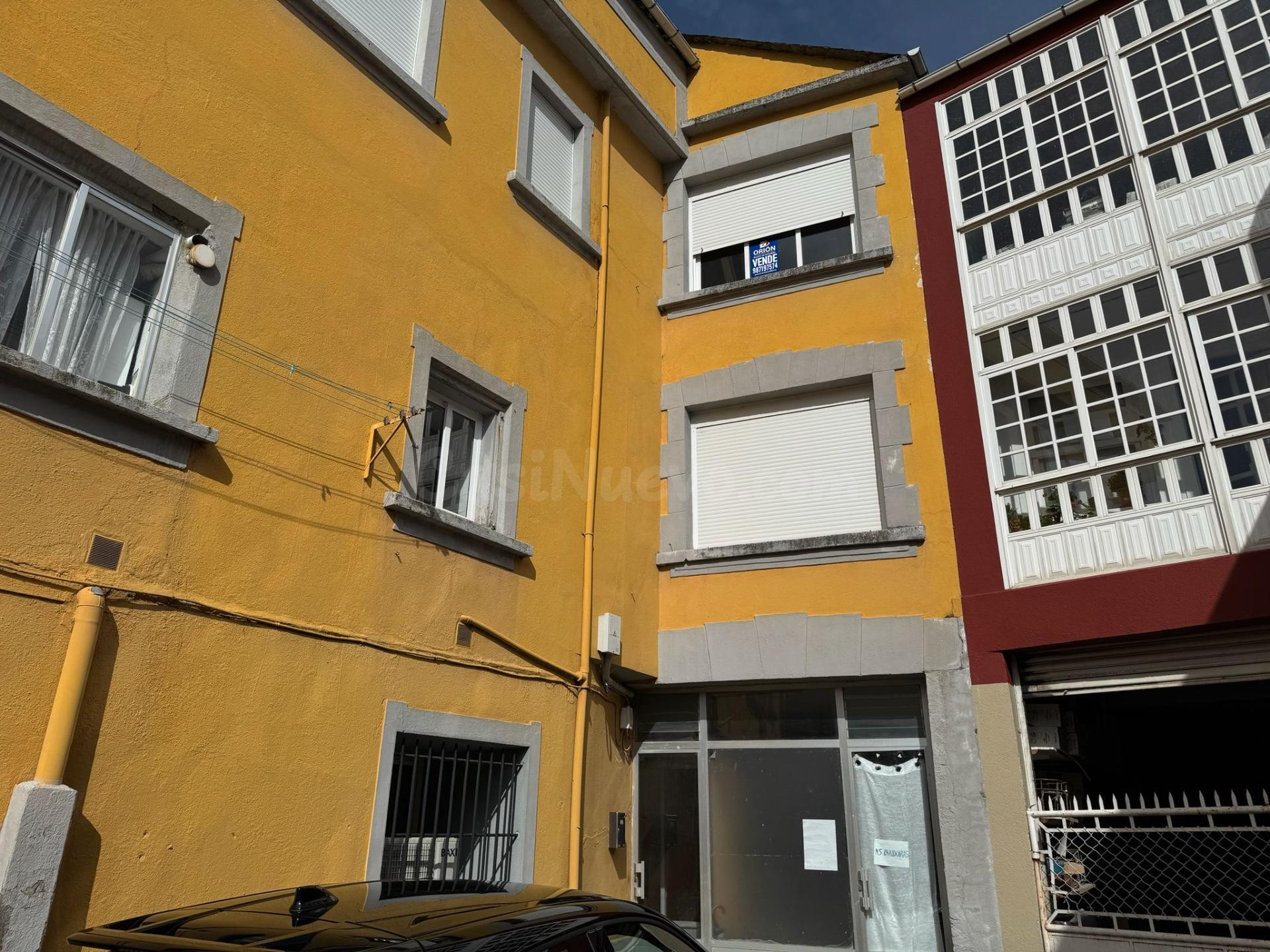 SE VENDE LOCAL COMERCIAL DE 120 M2 EN EL CENTRO DE AS NOGAES - foto 2