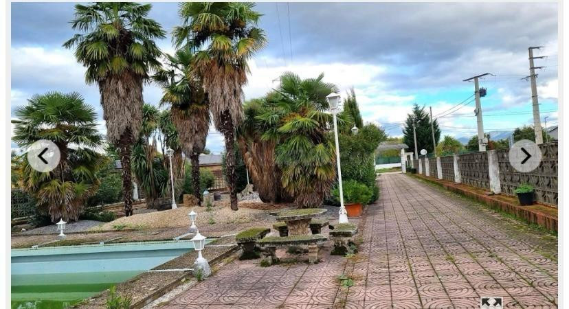 SE VENDE CHALET MUY AMPLIO EN PLENO CARRACEDELO - foto 5