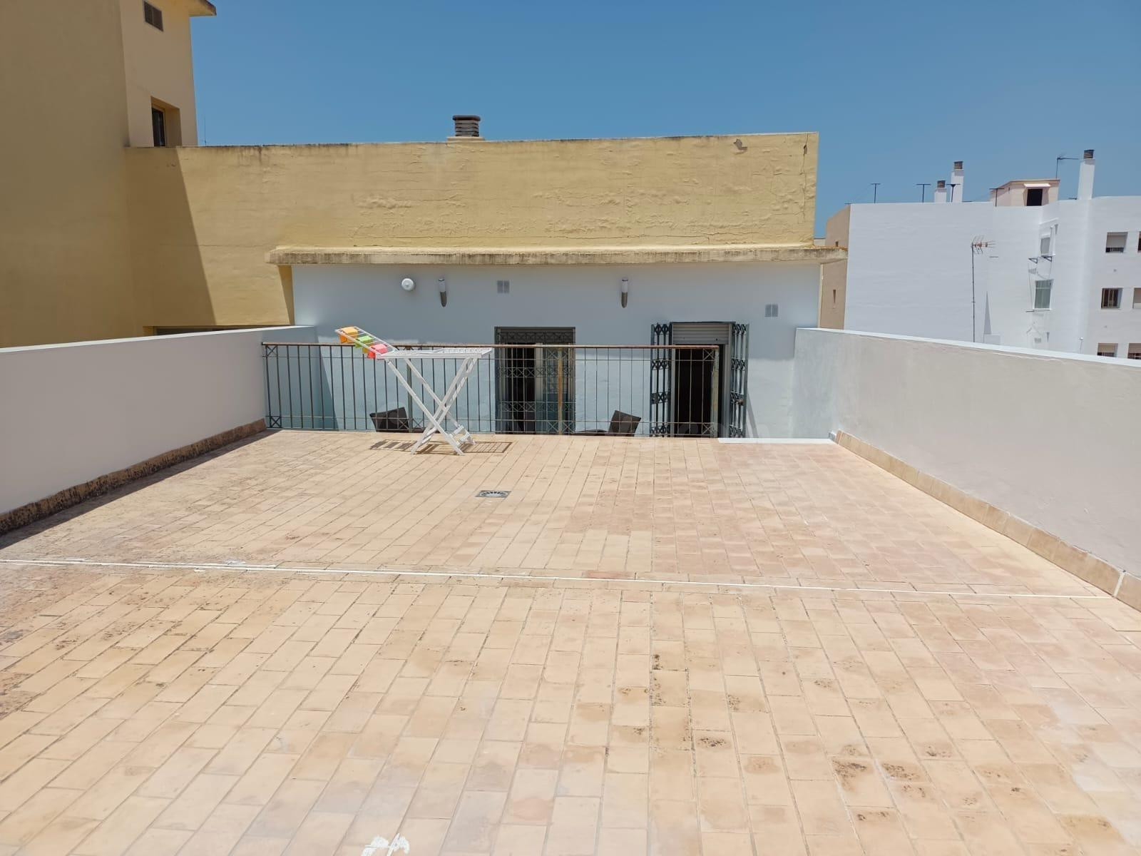 SE VENDE PISO - ATICO EN PUERTO REAL , ZONA CENTRO