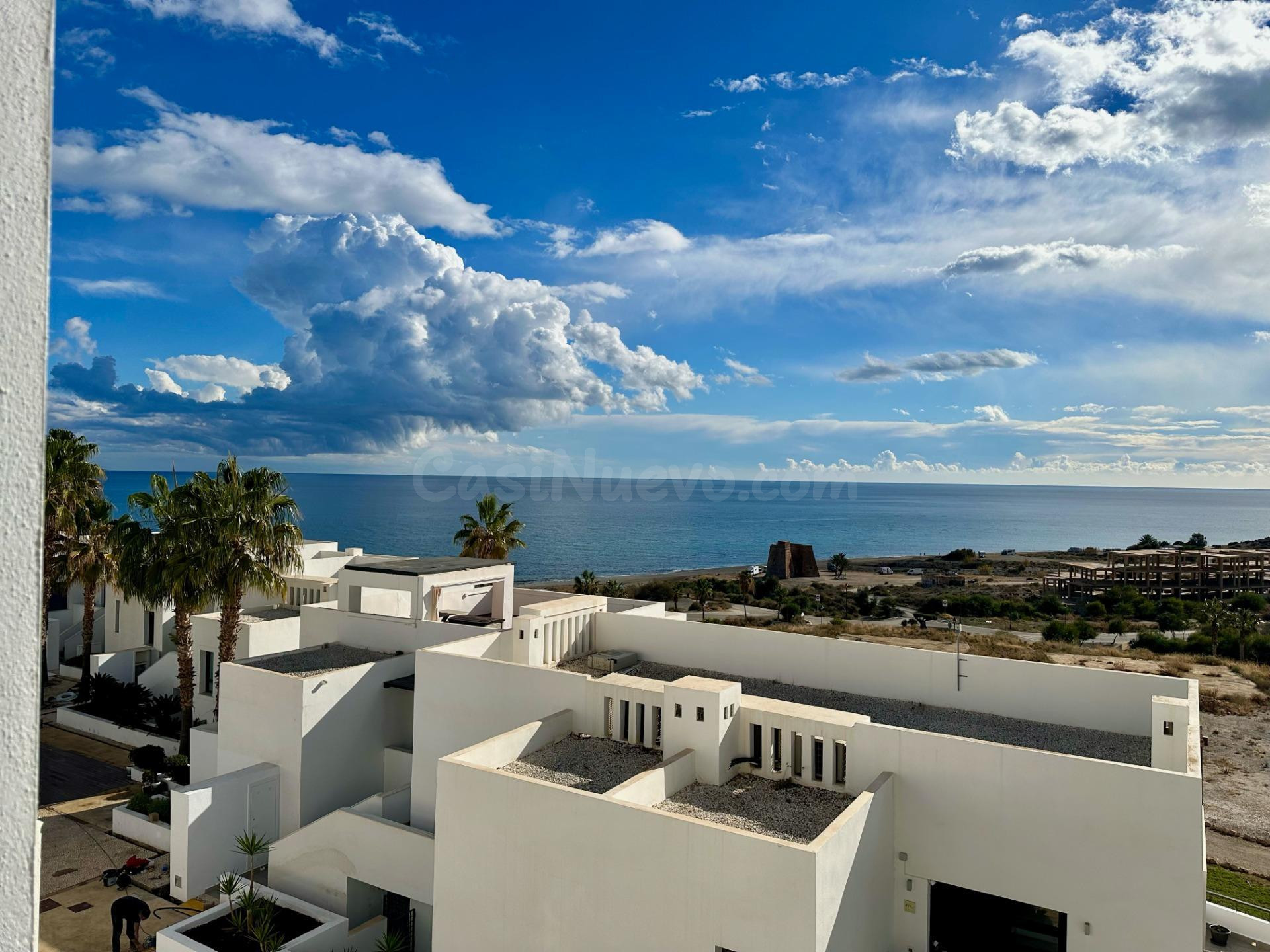 Atico  dos dormitorios, terraza vistas al mar y parking en  Mojacar.