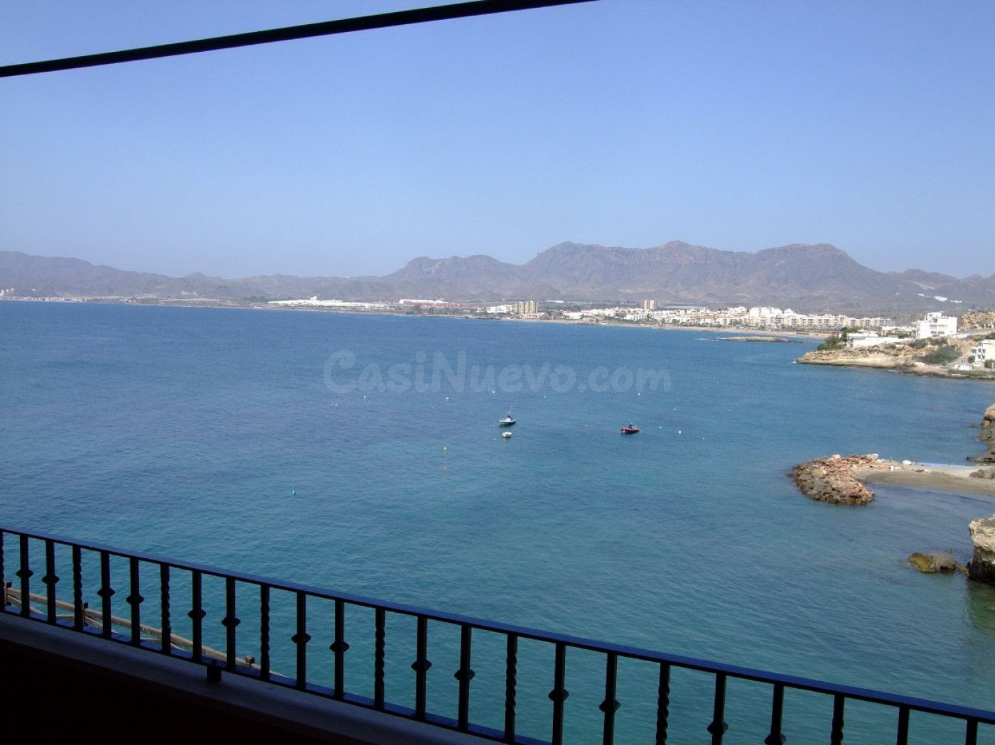 Duplex de 4 habitaciones, garaje  y vistas al mar en San Juan de los Terreros.