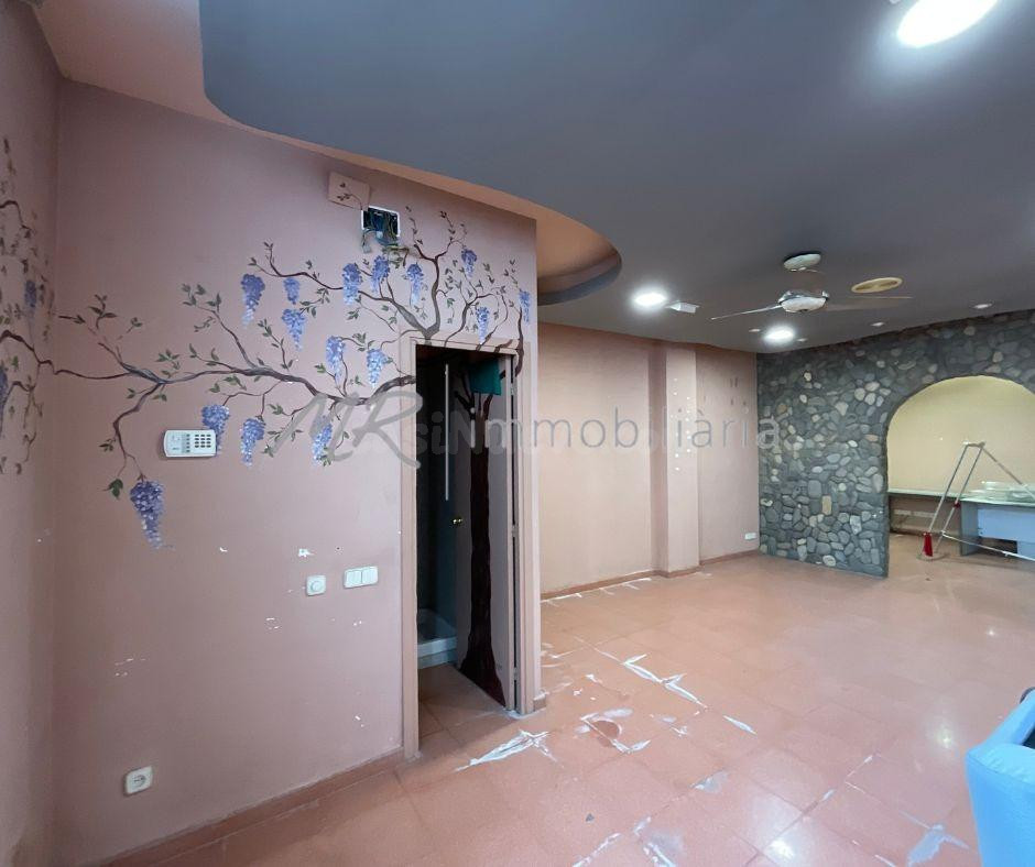 Local industrial céntrico en venta en Granollers!