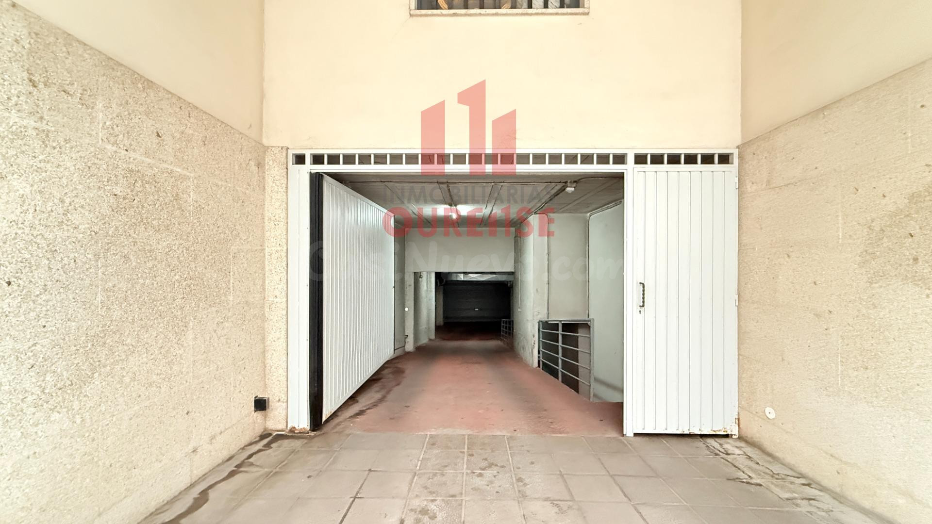 VENTA DE DOS PLAZAS DE GARAJE CERRADAS EN O COUTO