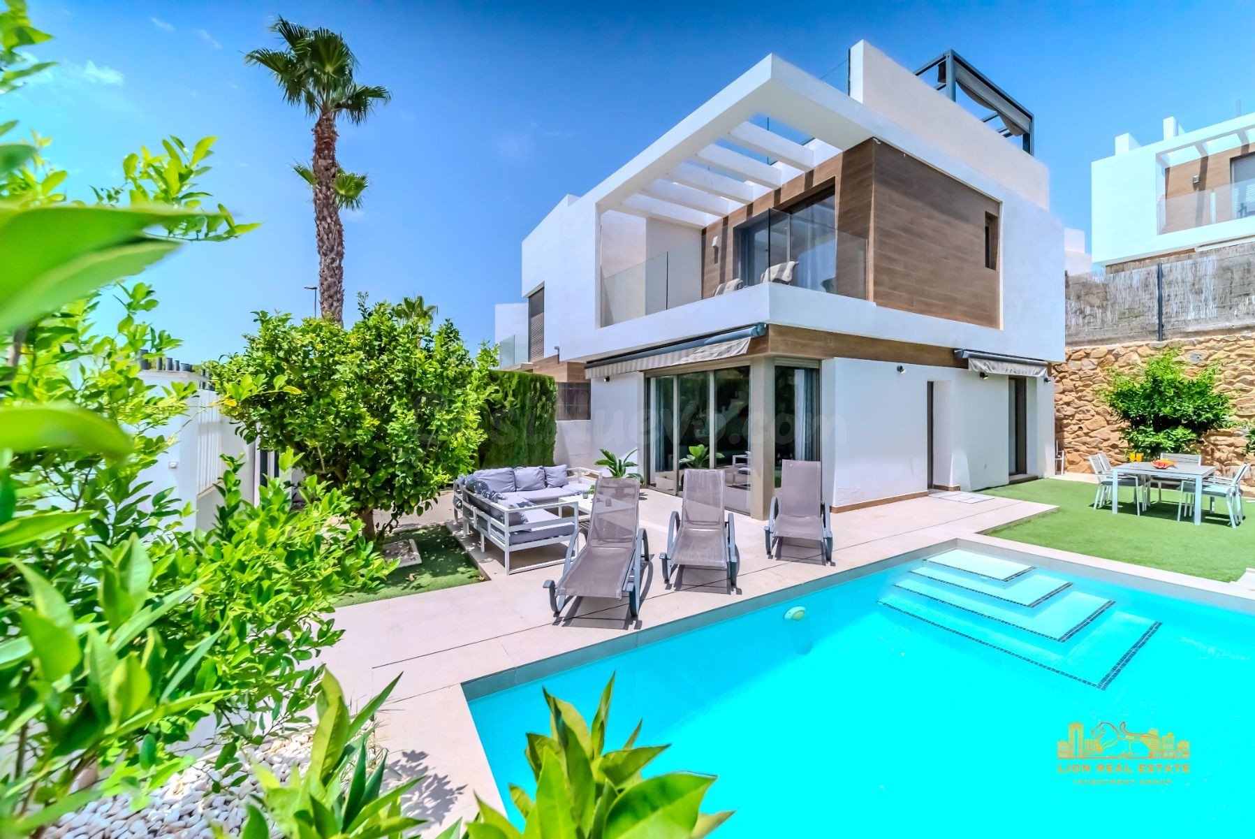 Villa 3 habitaciones 193m² en venta - PAU 8