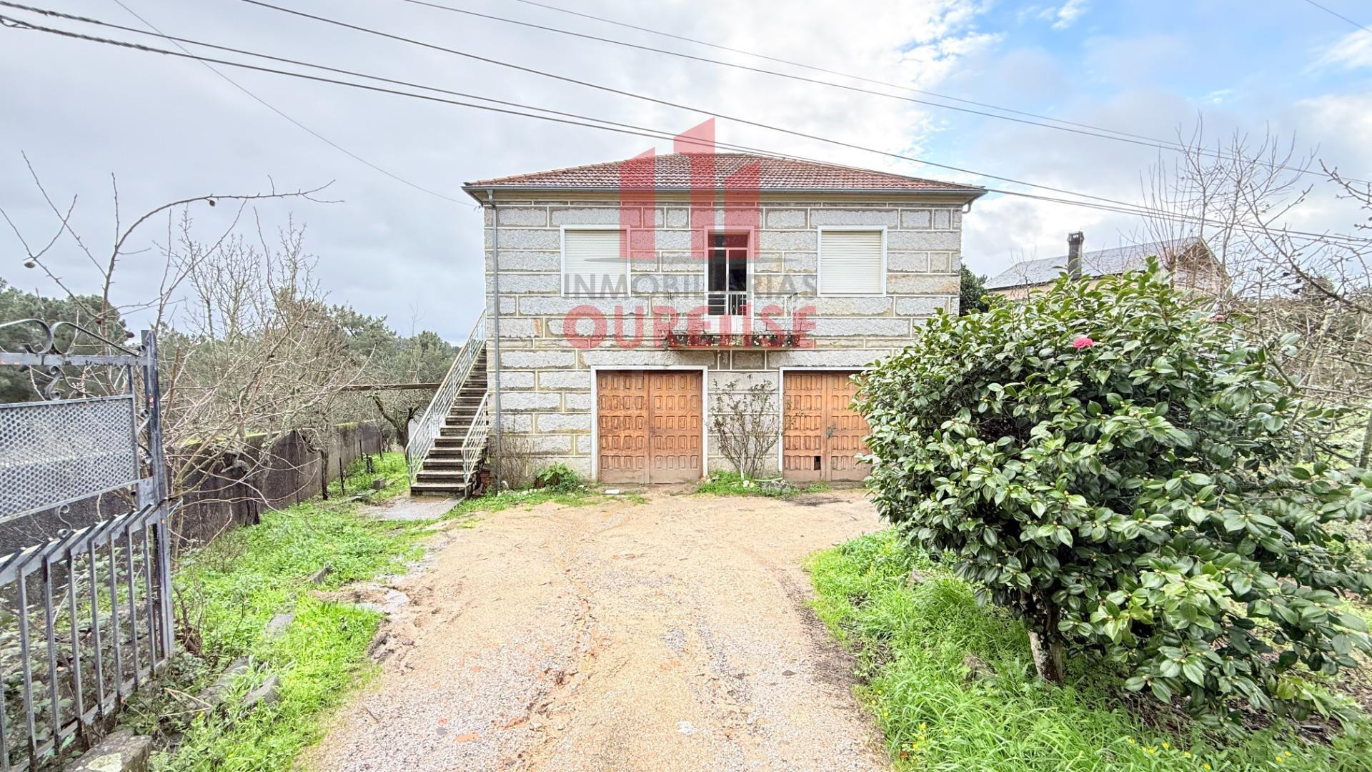 VIVIENDA UNIFAMILIAR CON PARCELA PRÓXIMA A VALENZÁ