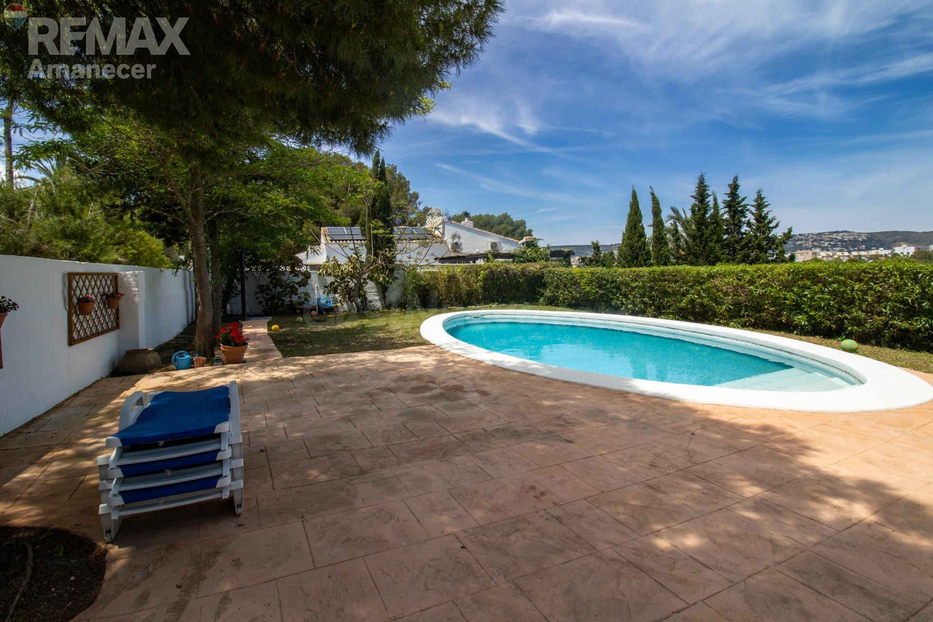 Chalet con piscina privada y vistas al Montgó en El Tosalet, Jávea