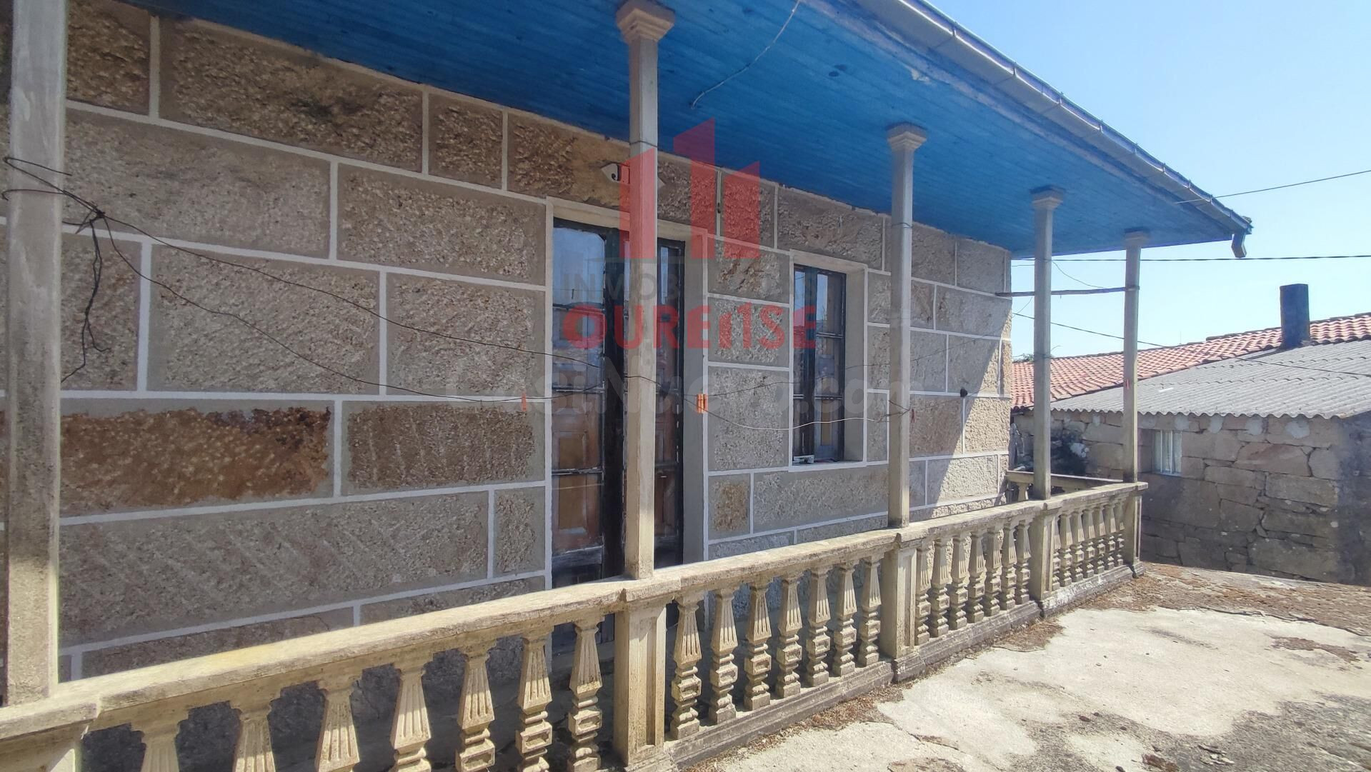 CASA DE PIEDRA PARA REFORMAR CERCA DEL PARQUE TECNOLÓGICO Y DEL POLÍGONO DE SAN CIBRAO