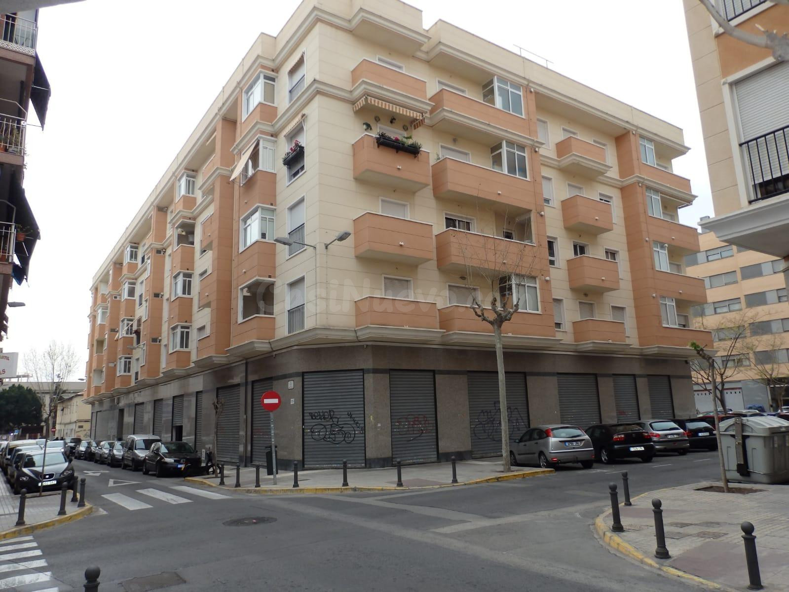 Local de 550 m2 en venta en zona Corte Ingles, Elche