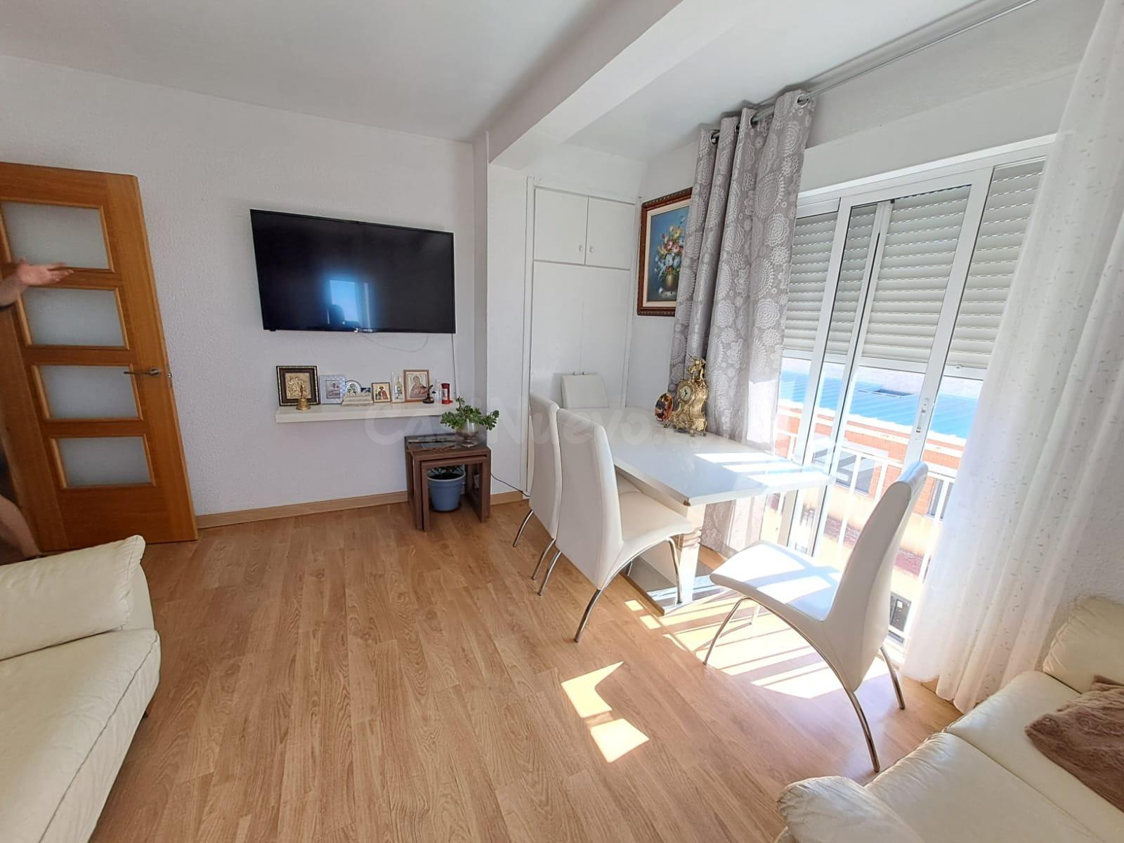 Piso de 4 habitaciones y un baño un zona Plaza de Crevillente, Elche