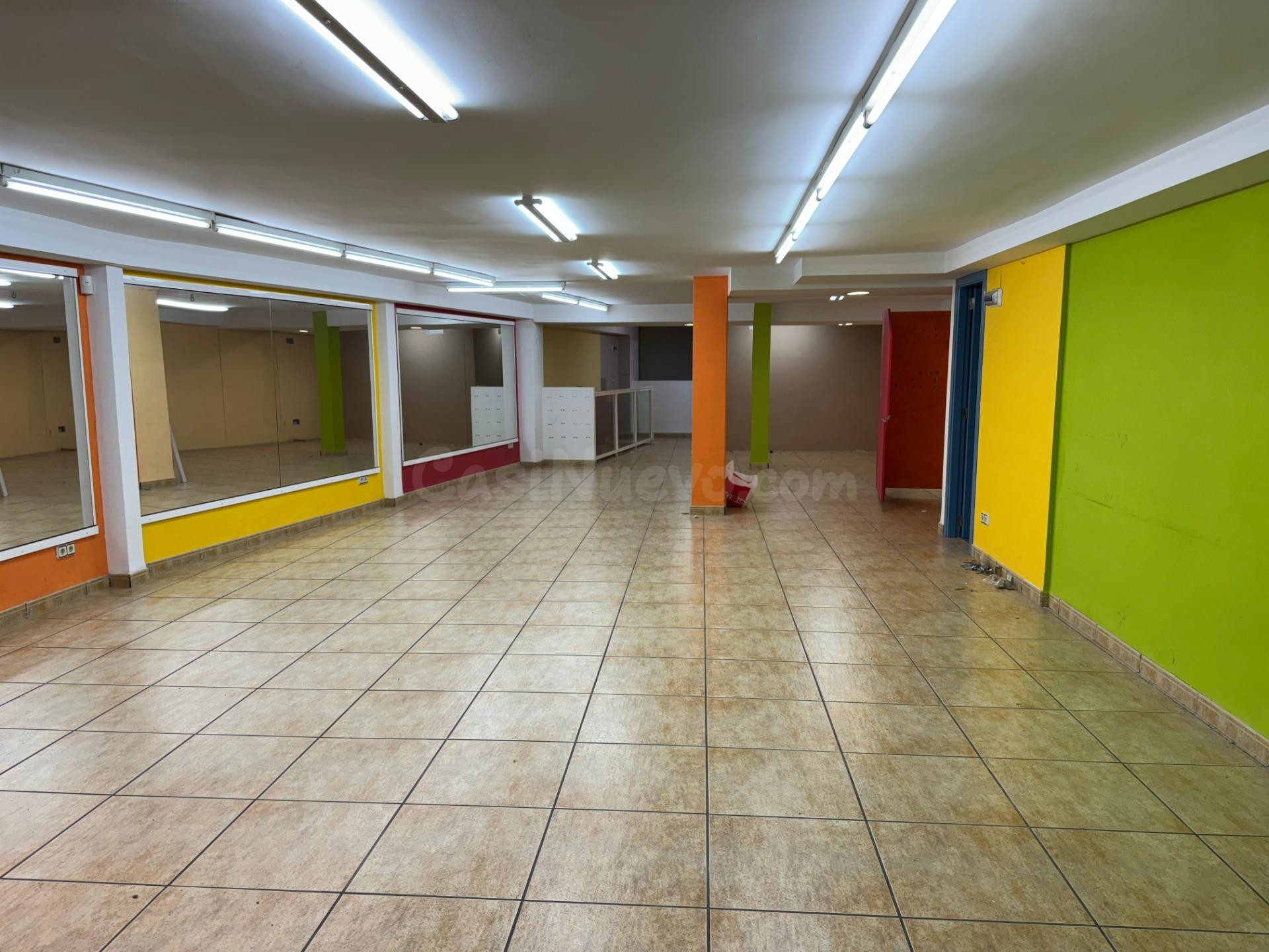 ALG002 - LOCAL COMERCIAL EN LA CALLE MOSSEN BLANCH DE ALGEMESÍ
