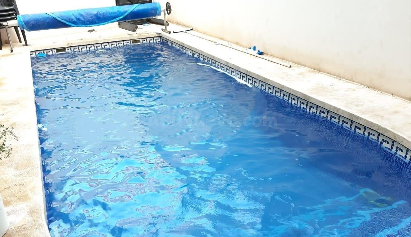 CASA CON PISCINA EN BETXI
