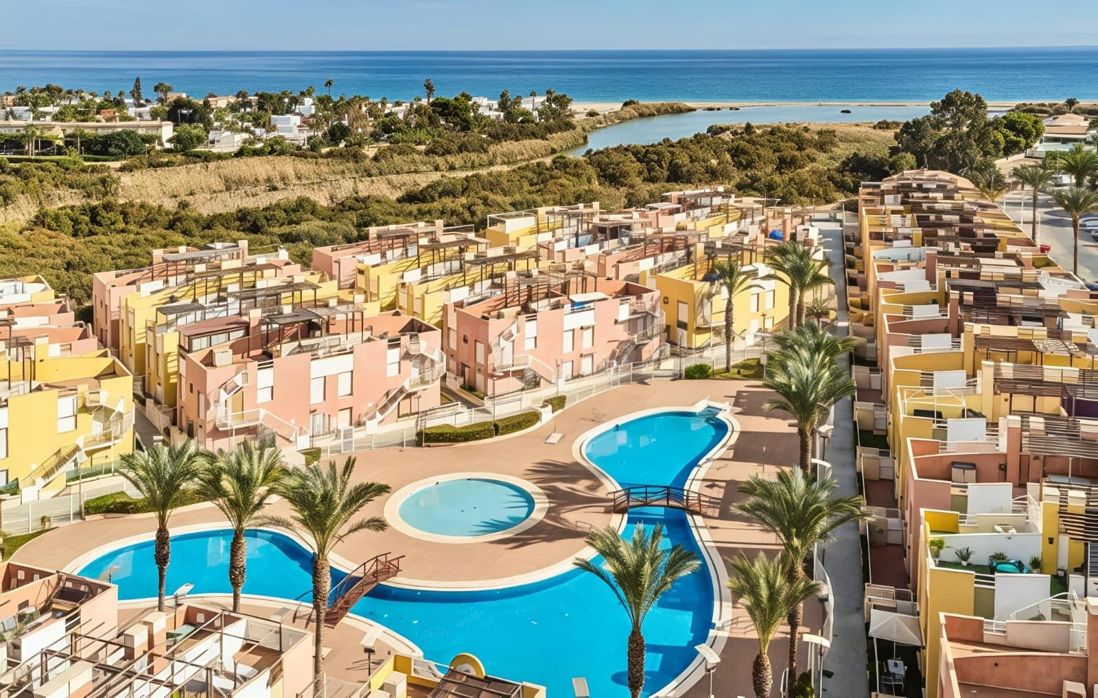 Apartamento reformado con licencia turística en Avenida Juan Sebastián el Cano
