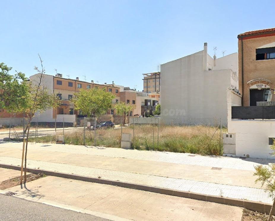 ALG020 - SOLAR DE 136M2 EN LA CALLE ALBOTAINA DE ALGEMESÍ (ZONA PLÀ)