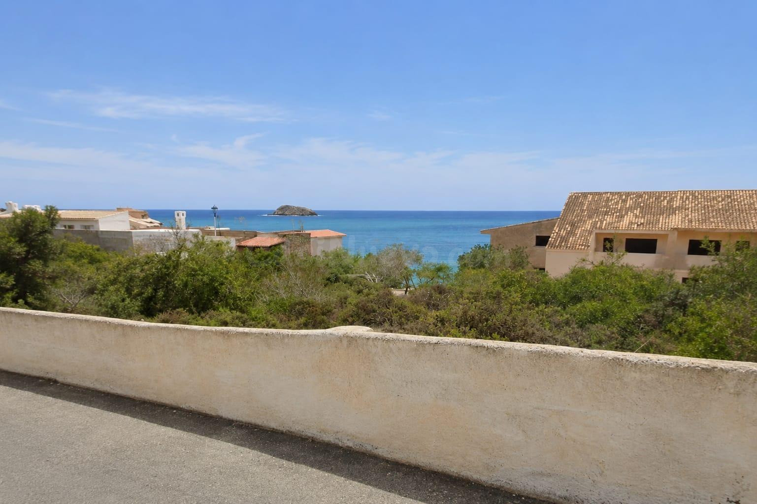 TERRENO URBANO 252 m2 FRENTE AL MAR  EN SAN JUAN DE LOS TERREROS (PULPÍ)