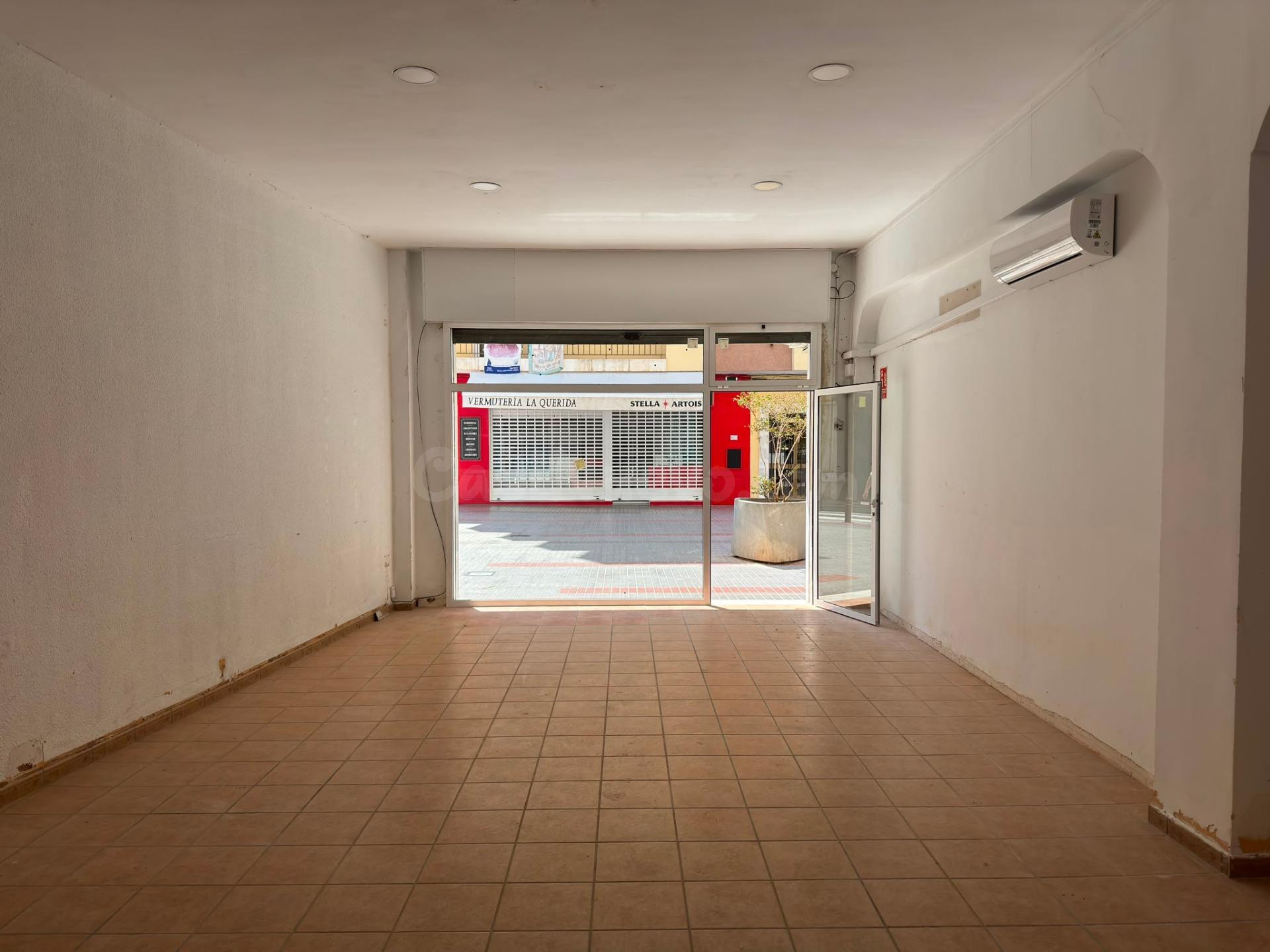 ALG195 - LOCAL COMERCIAL DE 70M2 EN LA PLAZA DEL TEULAR DE ALGEMESI