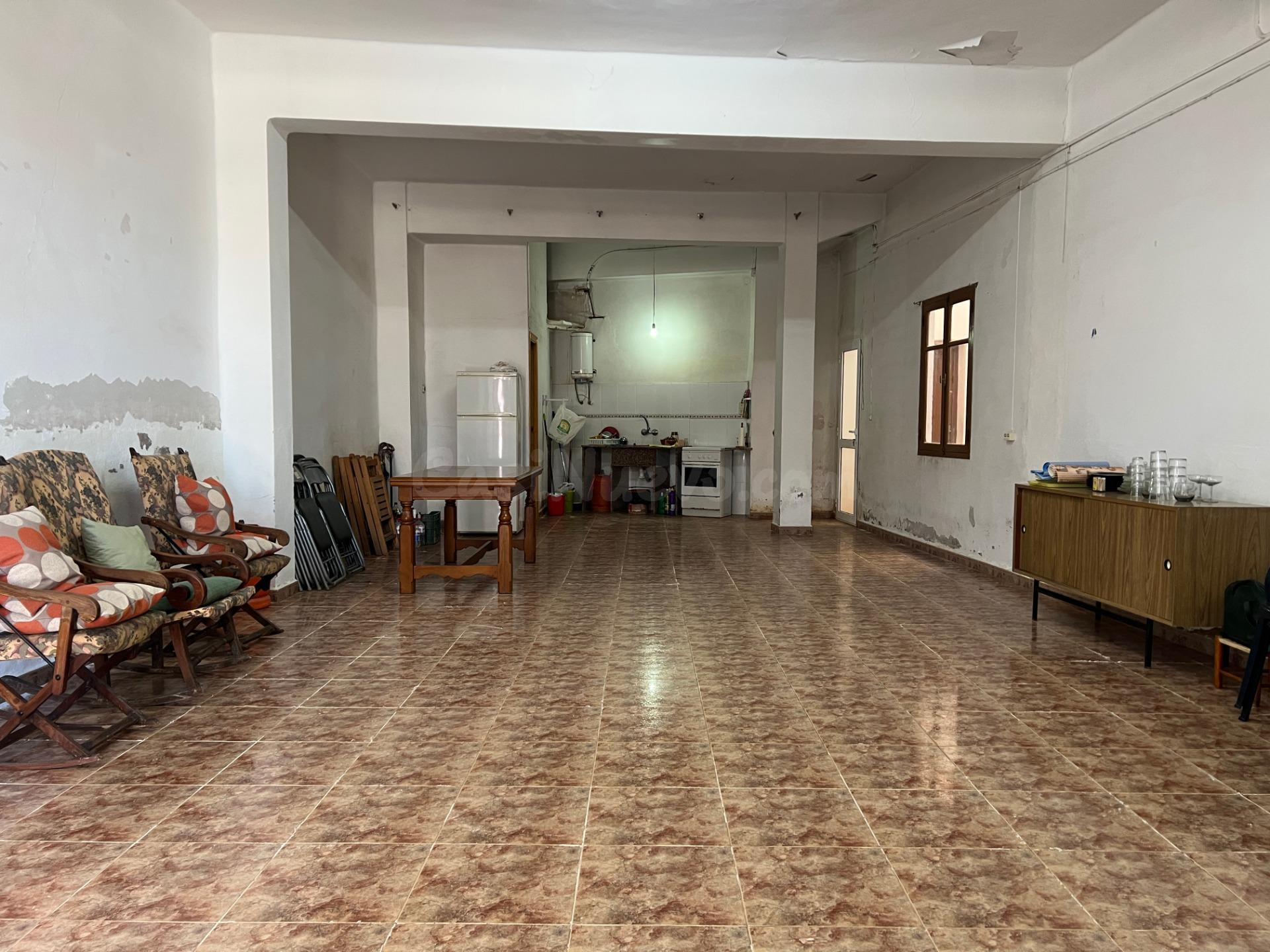 ALG180 - LOCAL COMERCIAL DE 72M2 EN EL PARQUE SALVADOR CASTELL DE ALGEMESÍ