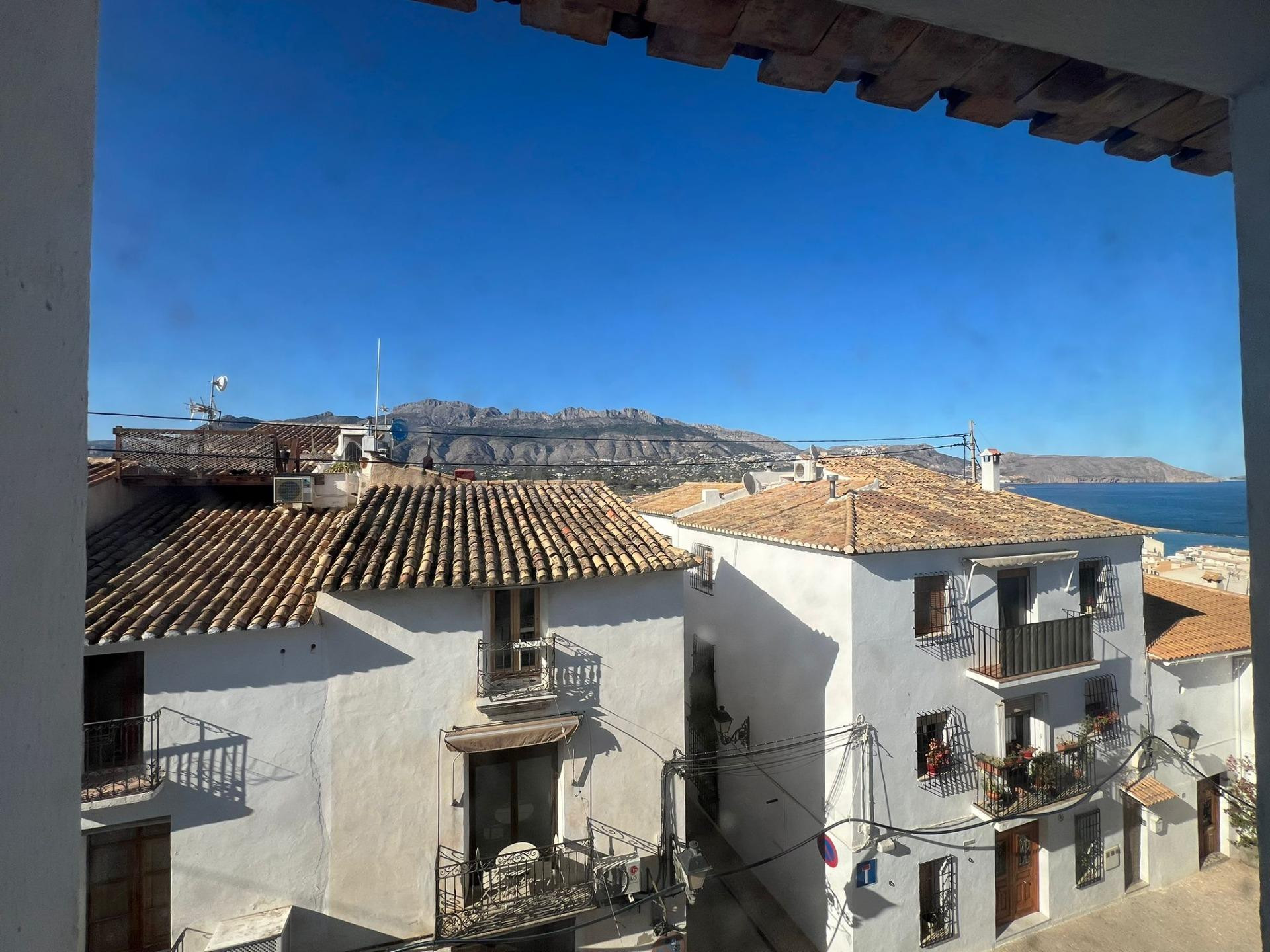 ¡Oportunidad Única en el Corazón de Altea! Edificio en Pleno Centro de la Villa