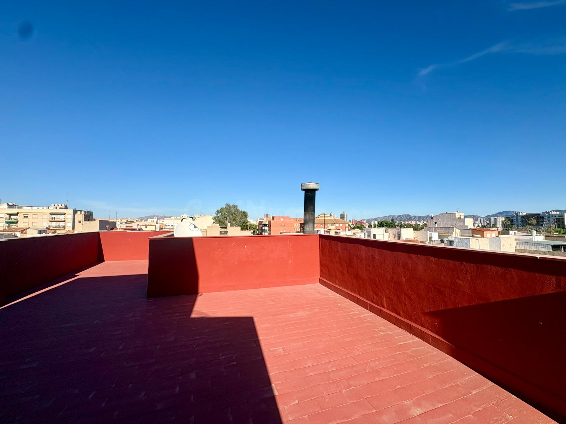 Casa de 3 dormitorios con garaje en Espinardo