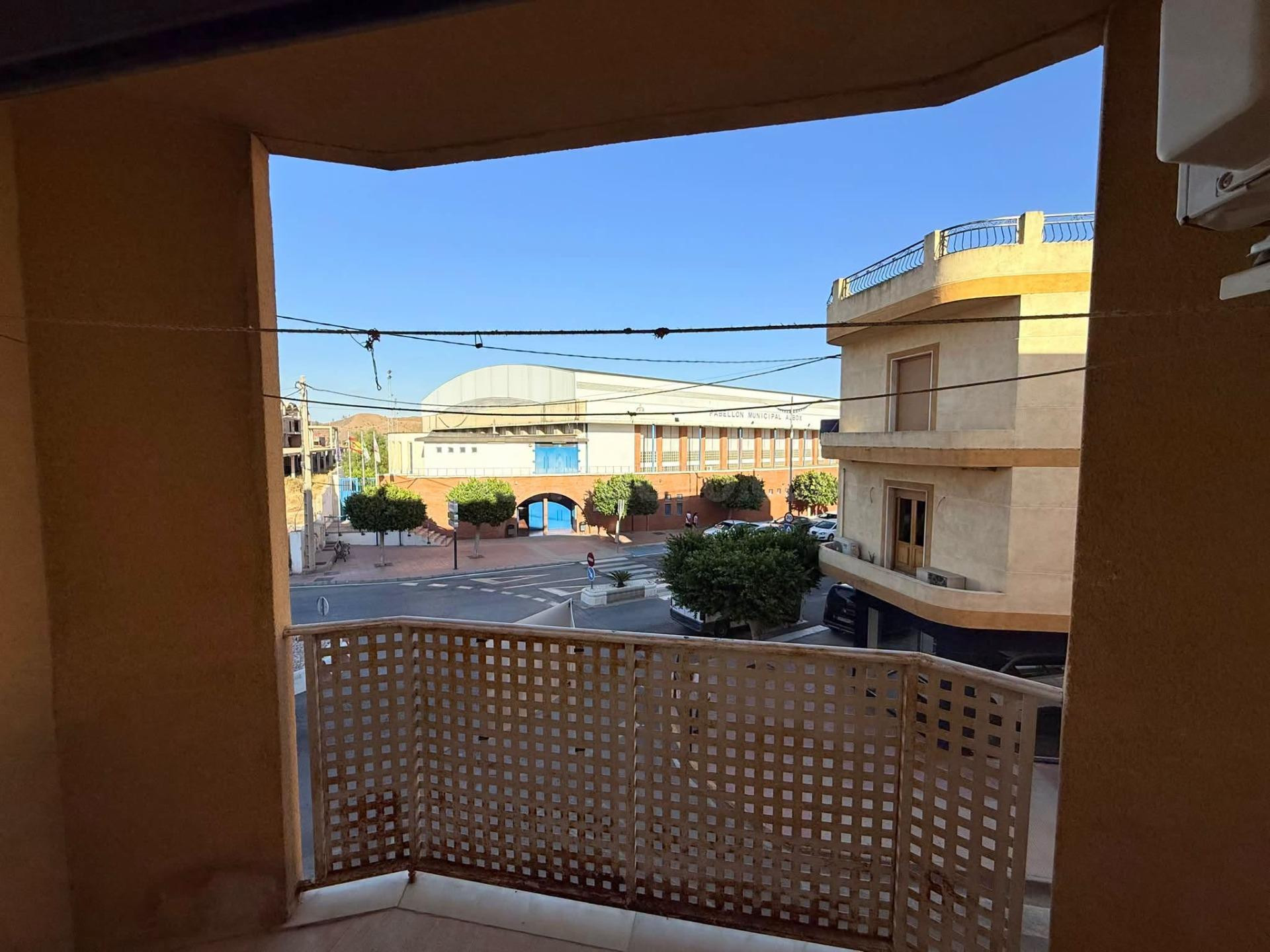 PISO REFORMADO EN AVENIDA LEPANTO, ALBOX – 3 DORMITORIOS, 2 BAÑOS, GARAJE Y TRASTERO